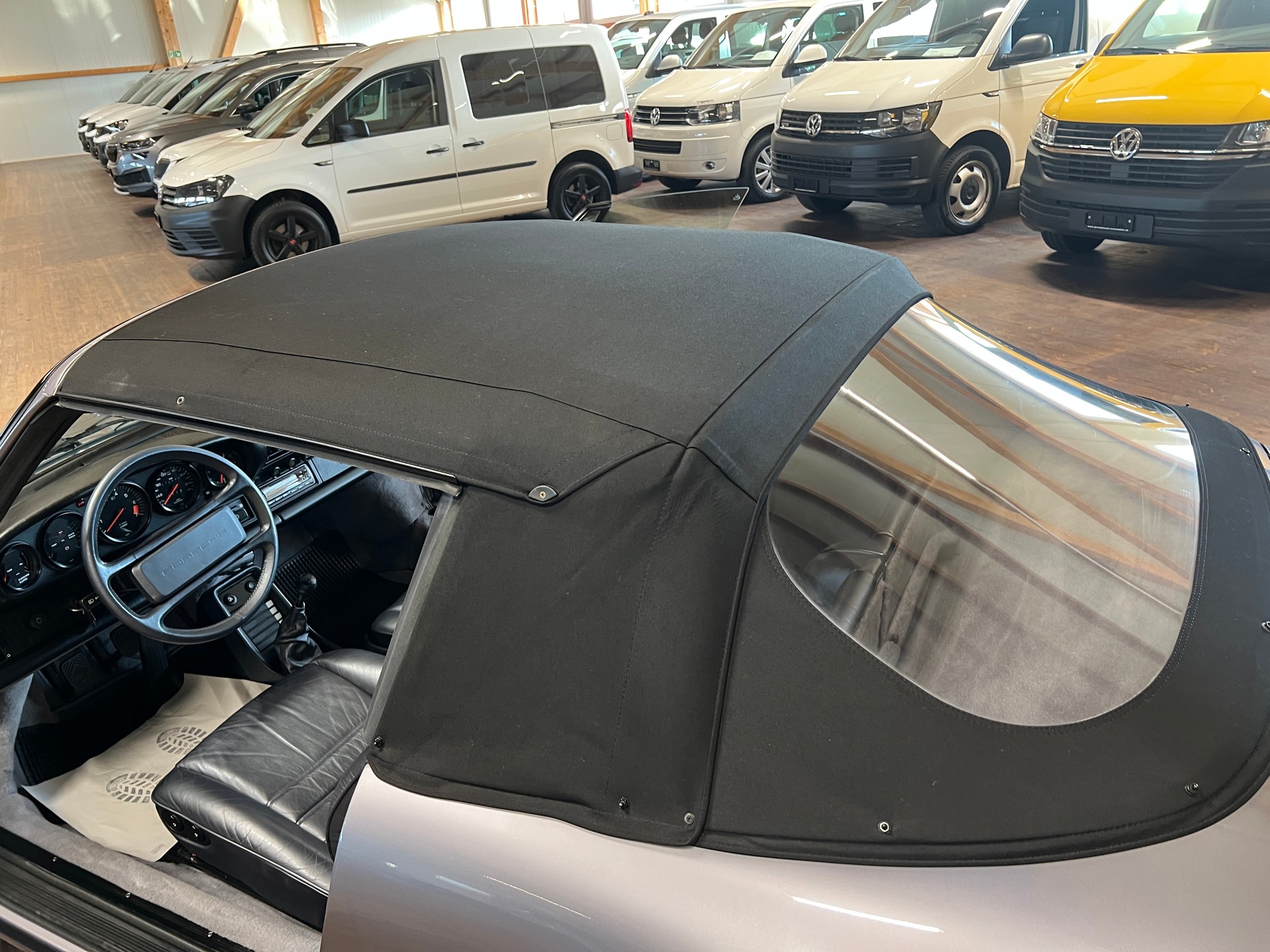 PORSCHE 911 Carrera Jubilee Edition-image-19
