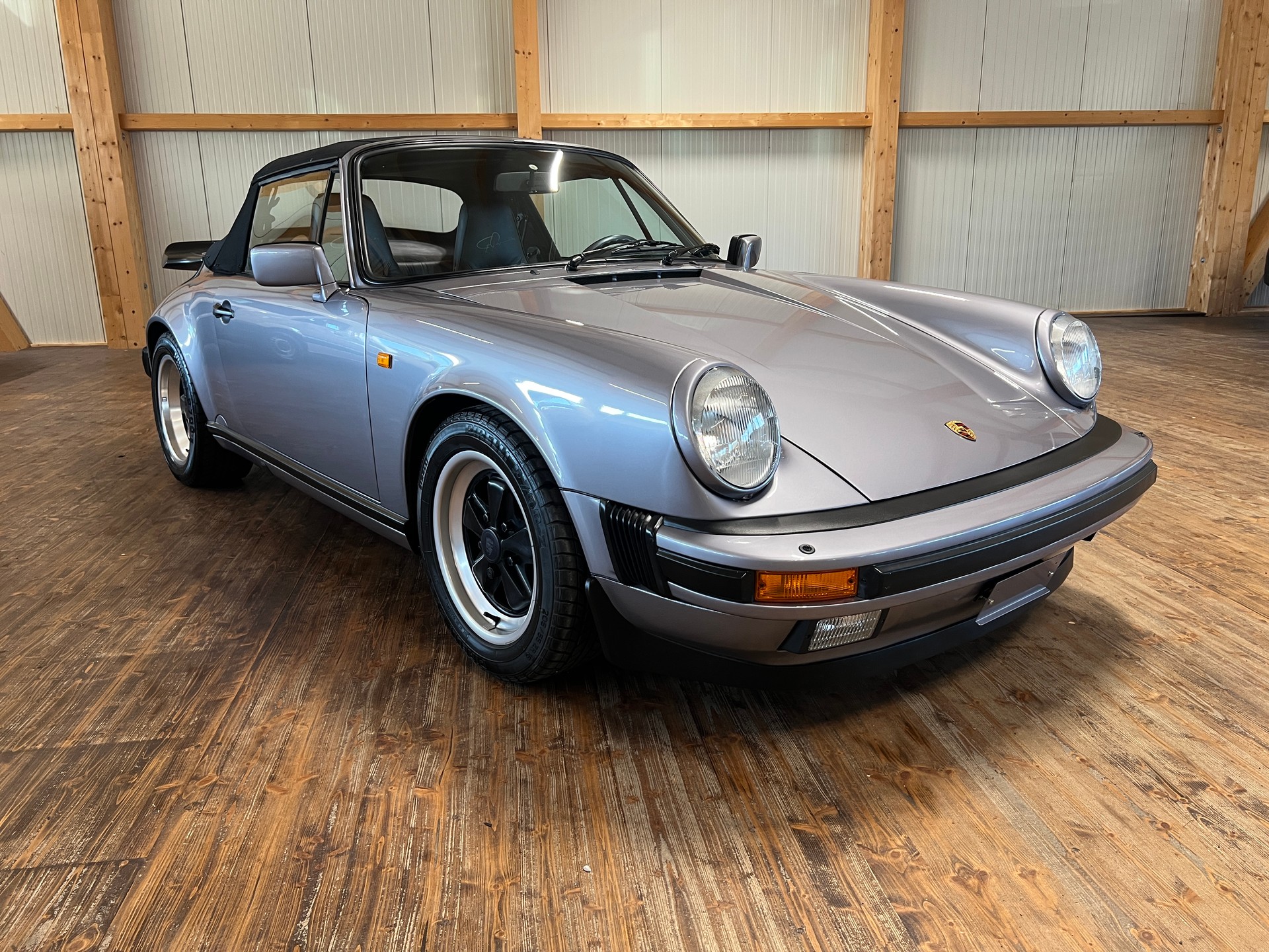 PORSCHE 911 Carrera Jubilee Edition-showroom-element-2
