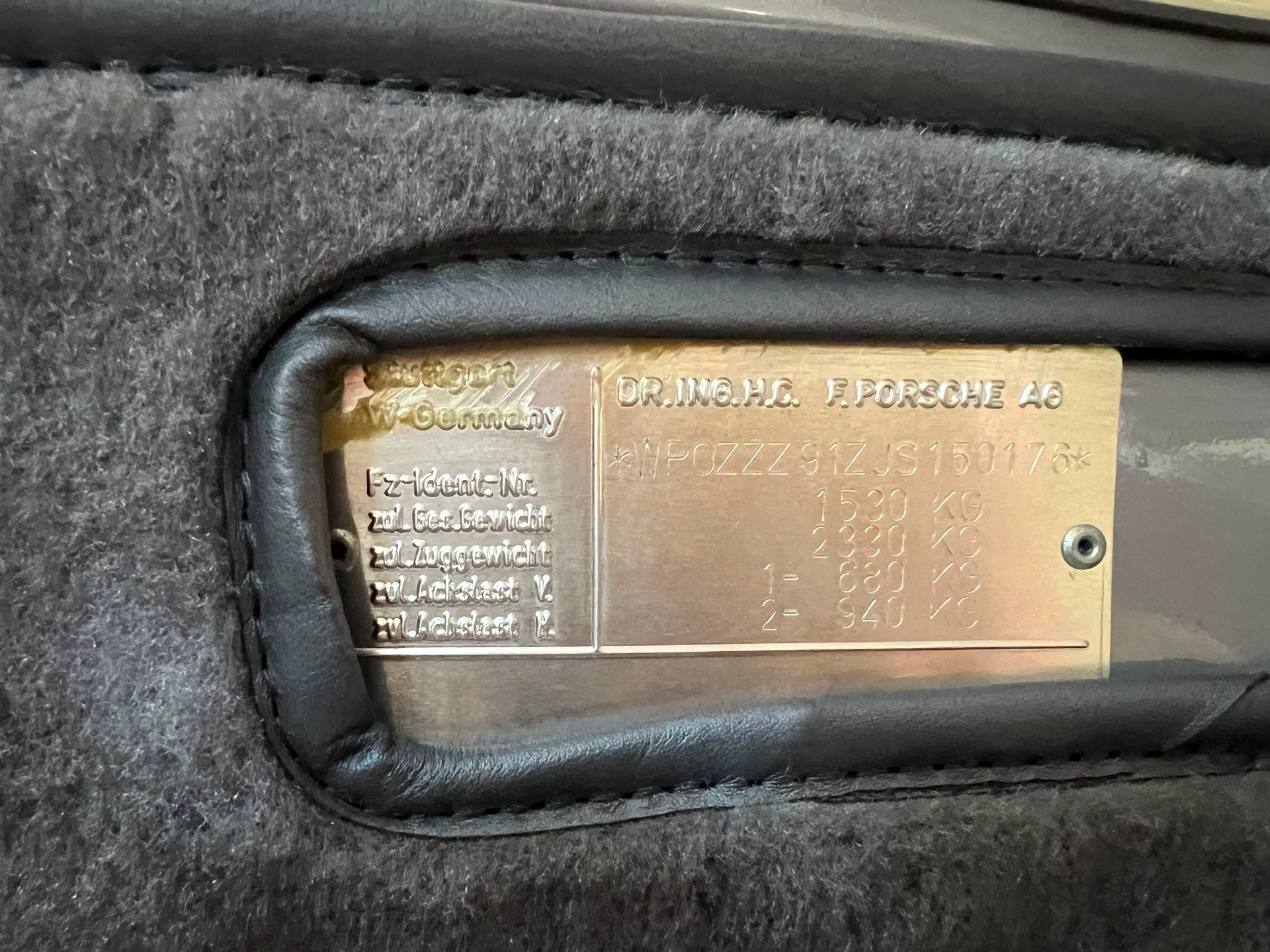 PORSCHE 911 Carrera Jubilee Edition-image-21