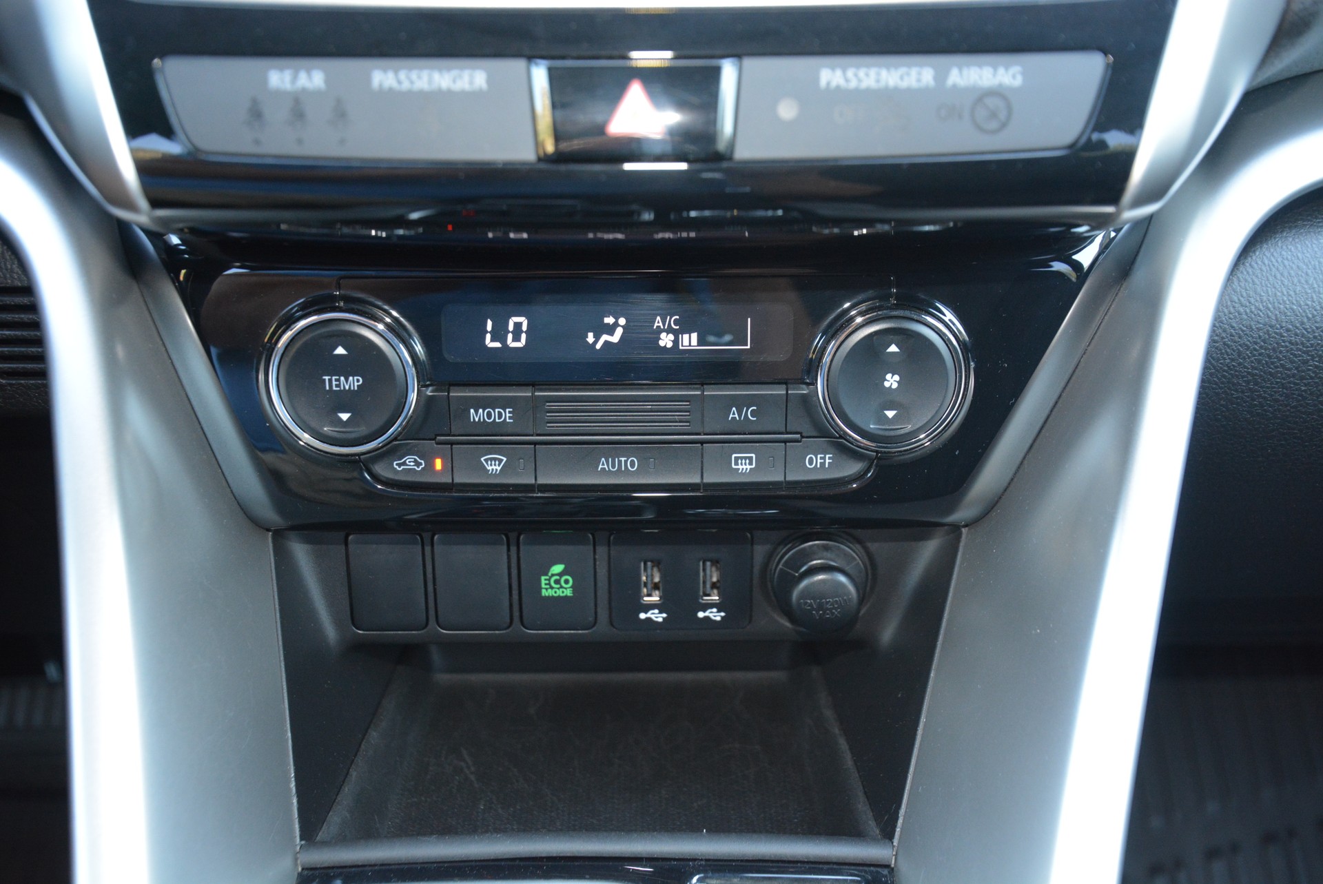 MITSUBISHI Eclipse Cross 1.5 T-Mivec Value 4WD CVT-image-12