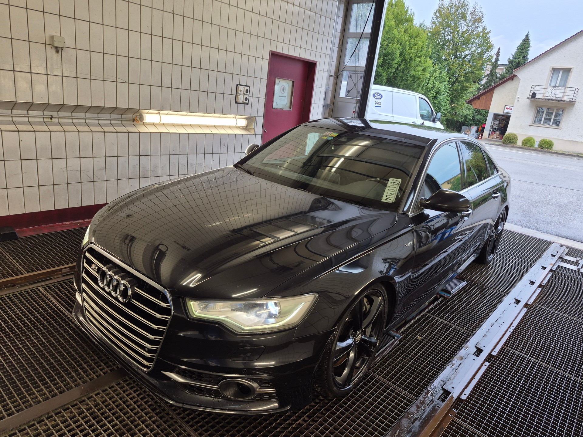 AUDI S6 Limousine 4.0 TFSI V8 quattro S-tronic-image-2