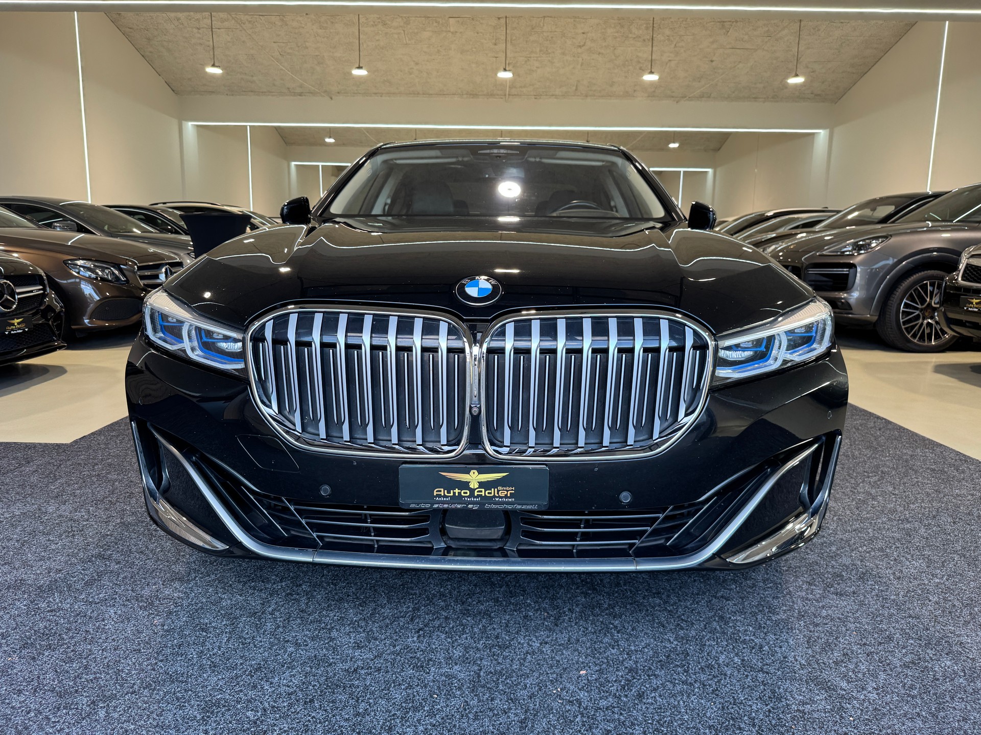 BMW 750i xDrive Steptronic