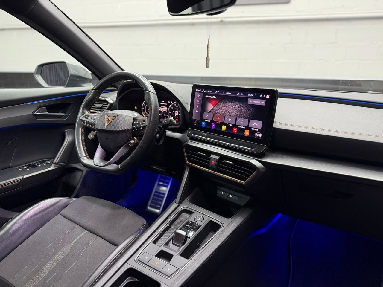 CUPRA Formentor 2.0TSI VZ 4Drive DSG | CH-Fahrzeug | H&R | Maxton-Design | Anhängerkupplung | Virtual Cockpit-image-19