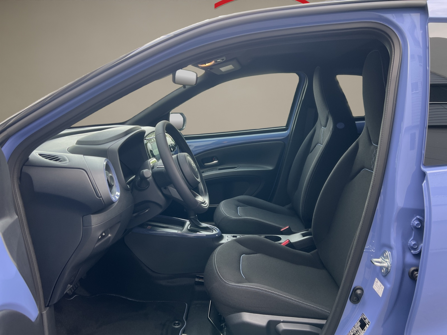TOYOTA Aygo X 1.5 VVT-i HSD Trend-image-8
