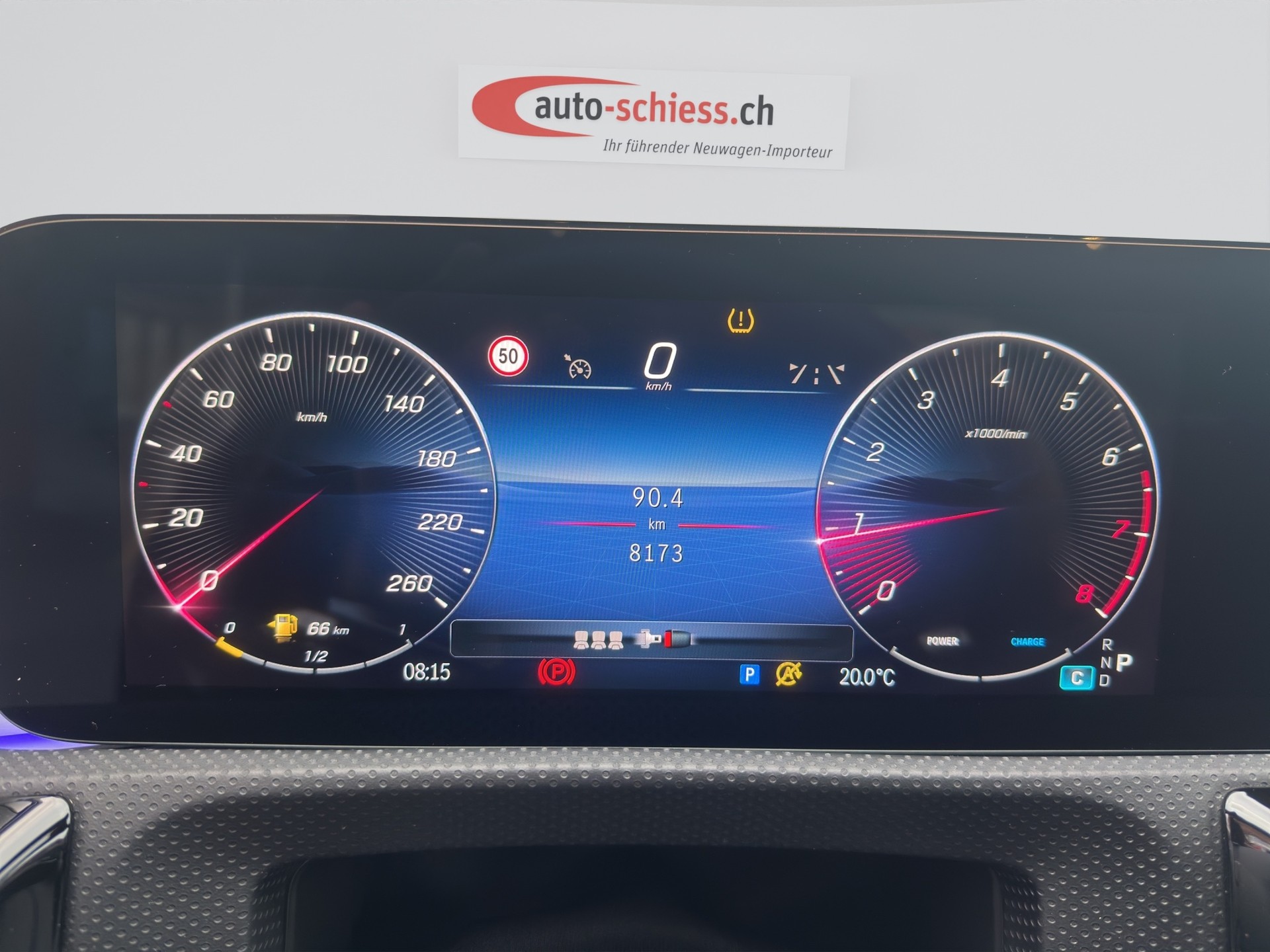 MERCEDES-BENZ CLA 200 7G-DCT AMG Line Night-image-9
