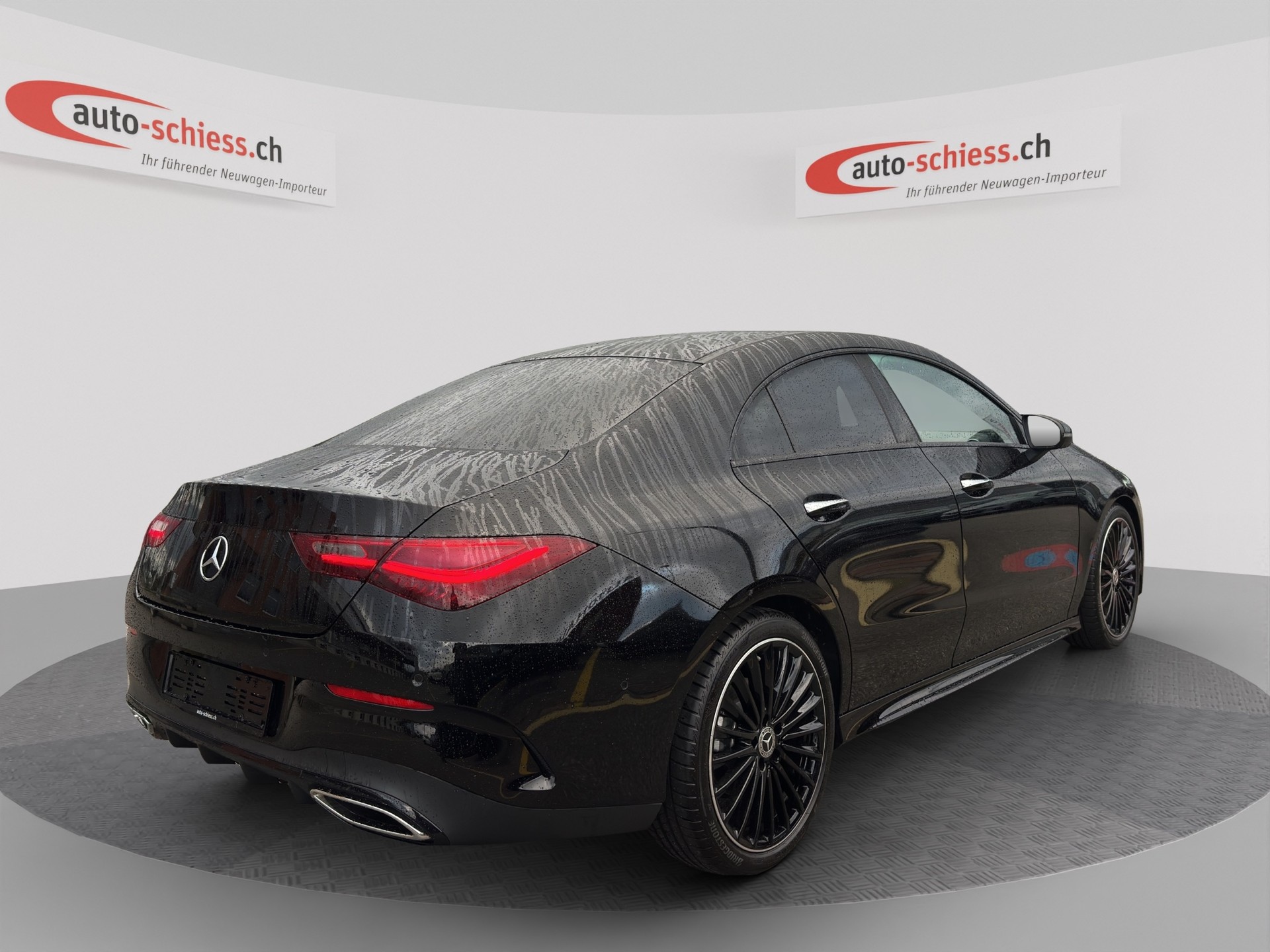 MERCEDES-BENZ CLA 200 7G-DCT AMG Line Night-showroom-element-2