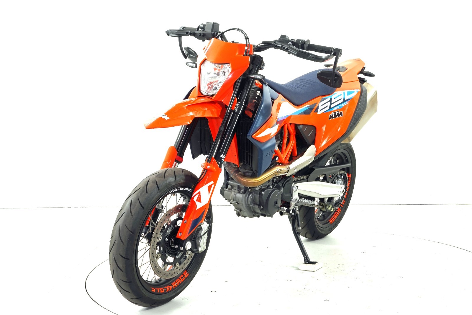 KTM 690 SMC R ABS-image-2