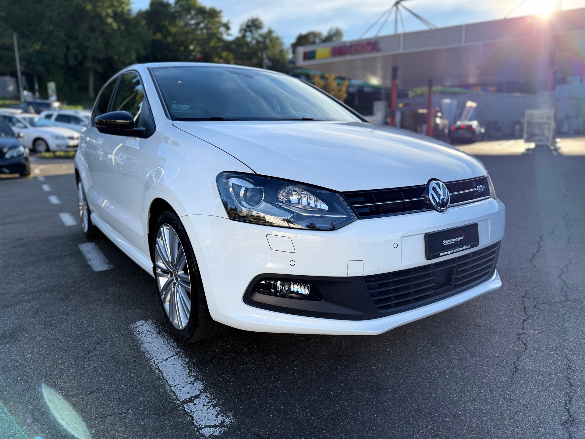 VW Polo 1.4 TSI ACT BlueGT-showroom-element-1