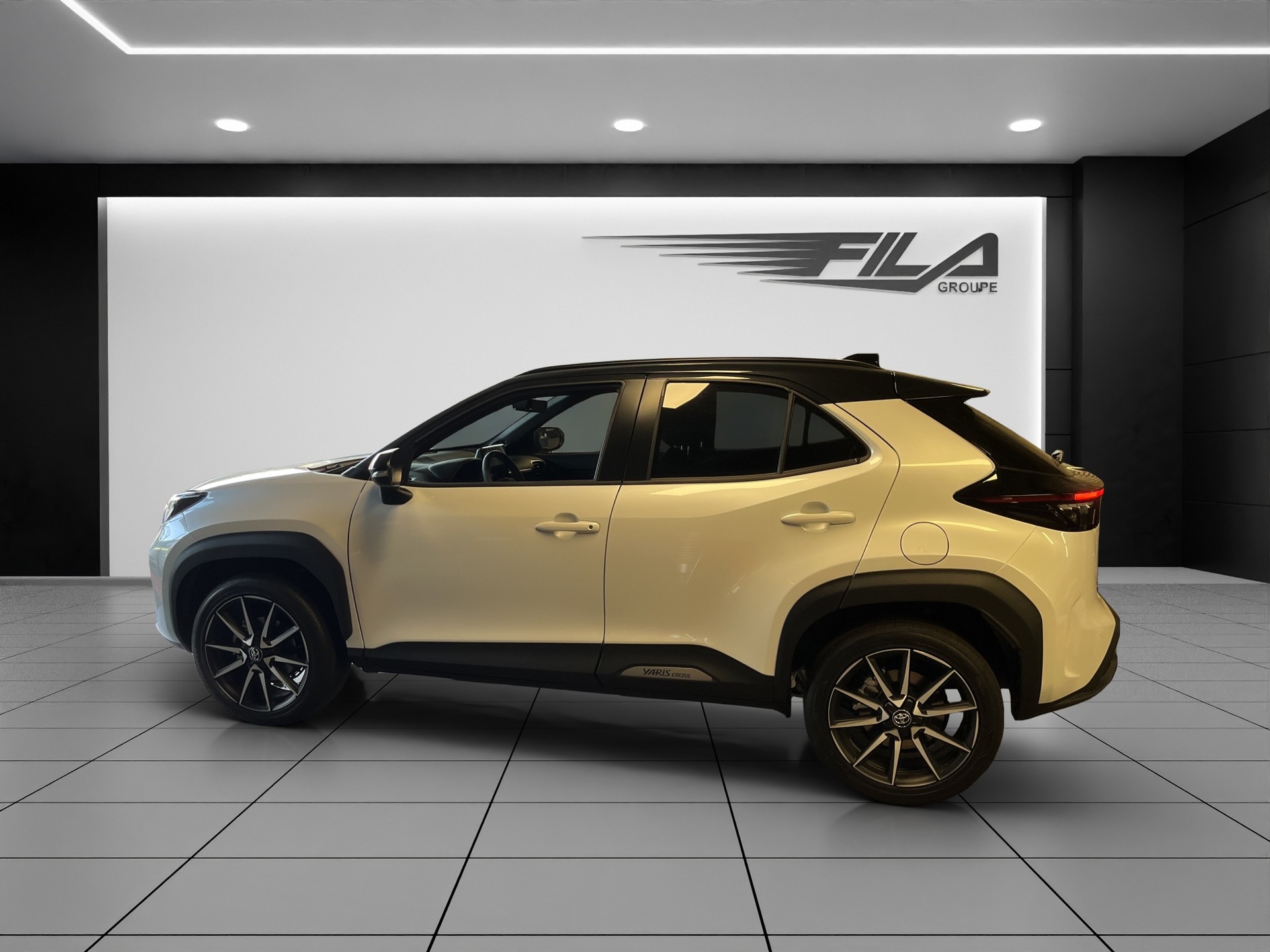TOYOTA YARIS Cross 1.5 VVT-i HSD GR-showroom-element-3