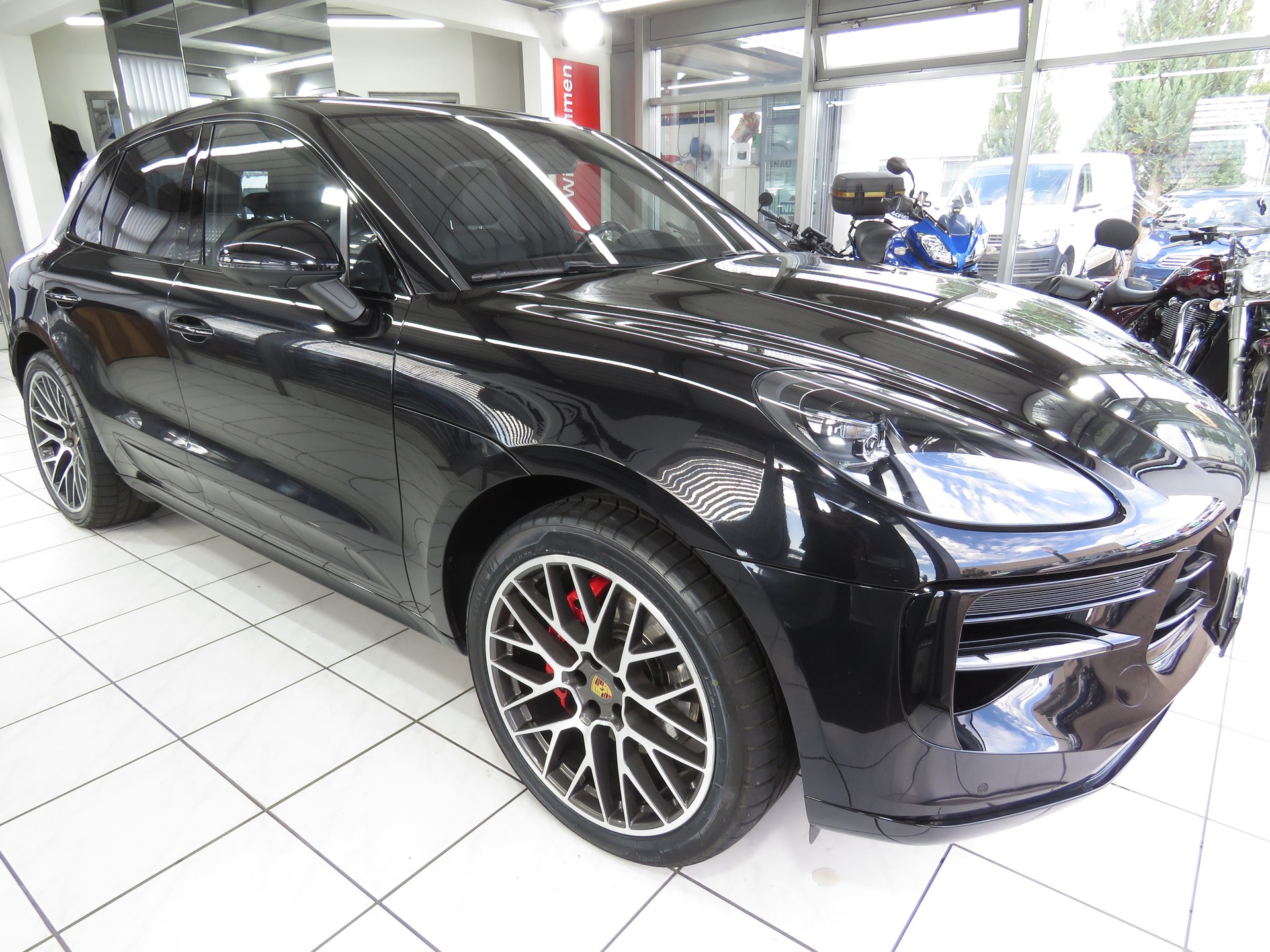PORSCHE Macan GTS PDK (Automat)-showroom-element-2