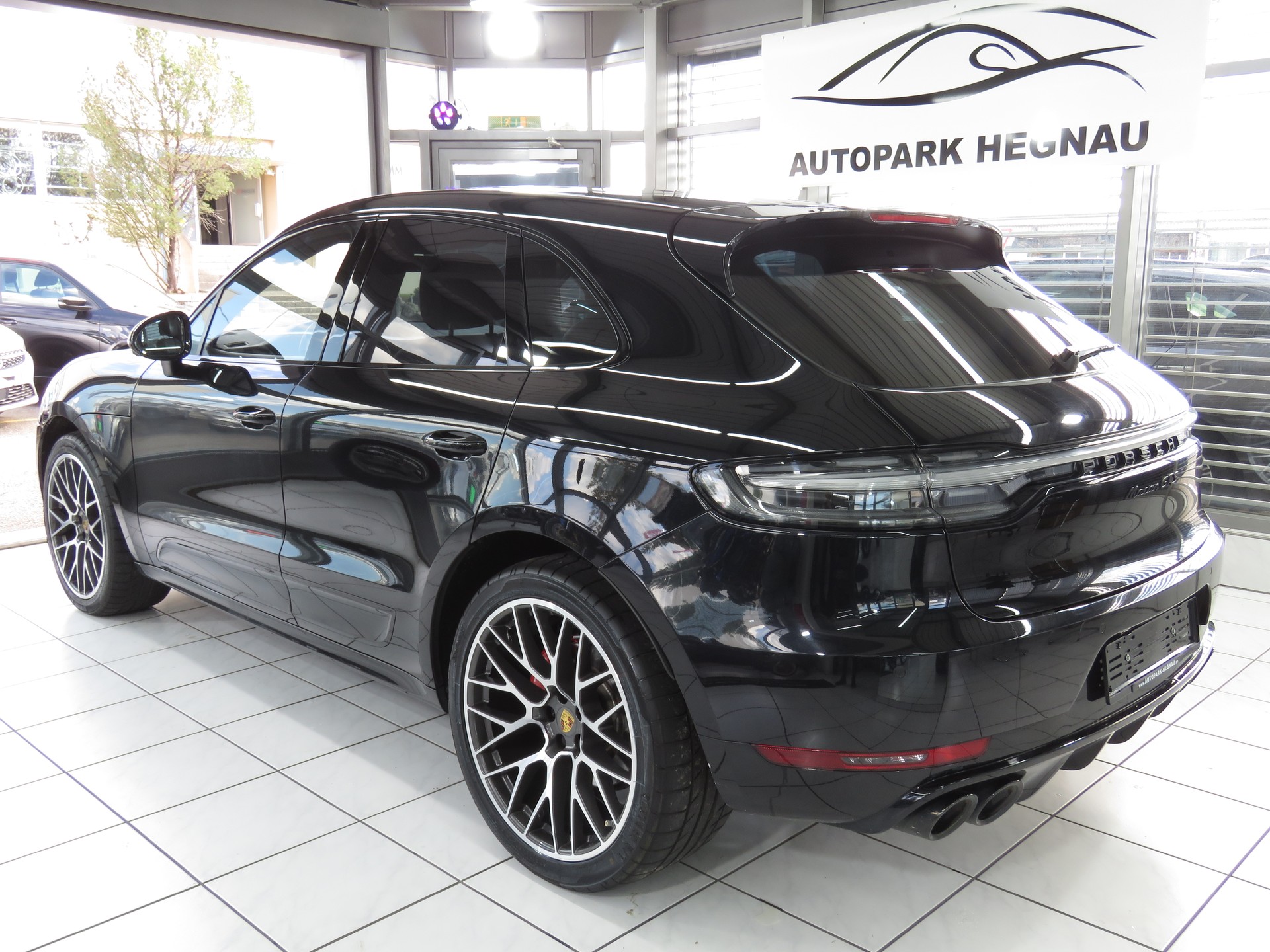 PORSCHE Macan GTS PDK (Automat)-image-5