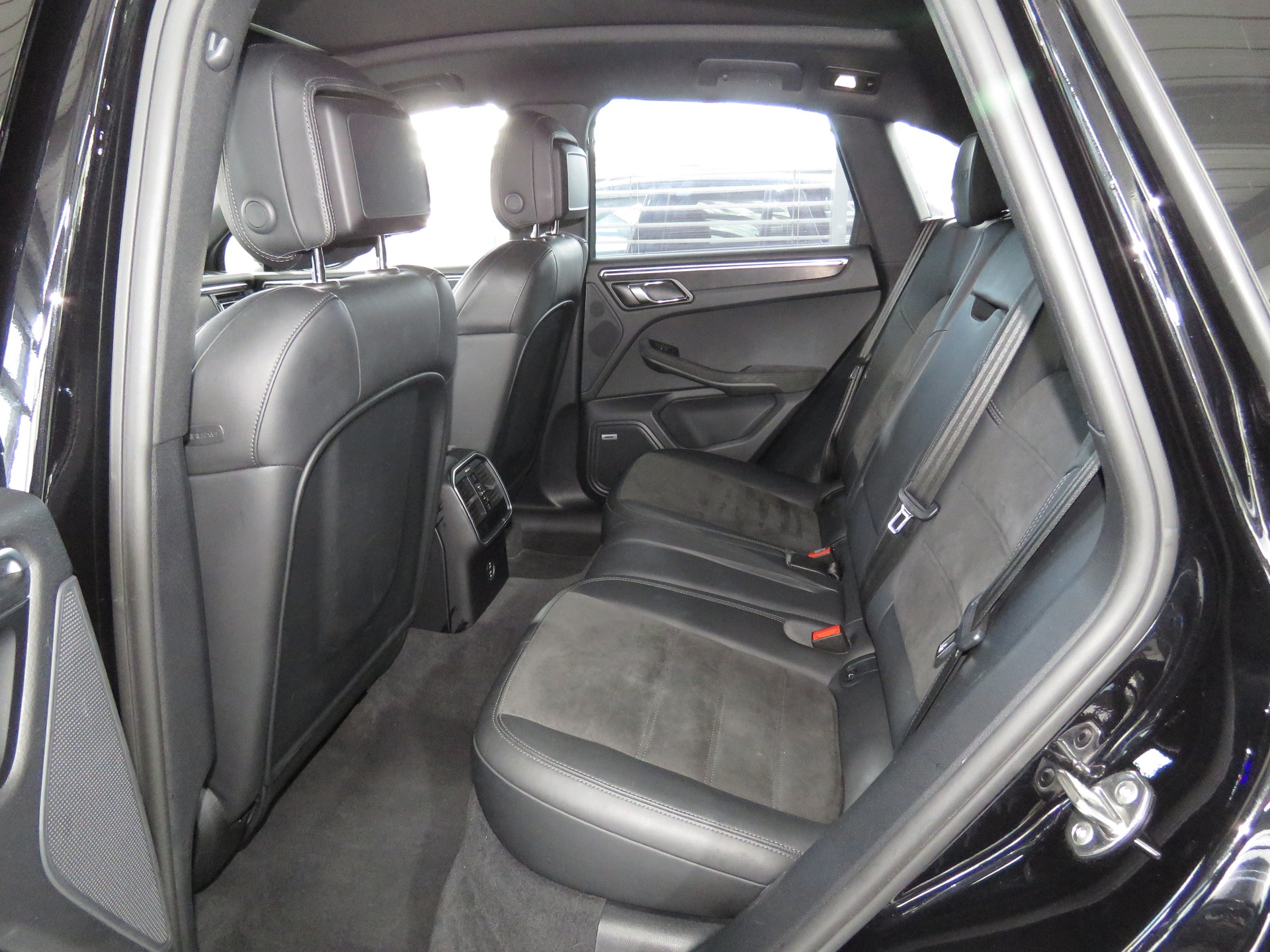 PORSCHE Macan GTS PDK (Automat)-image-8