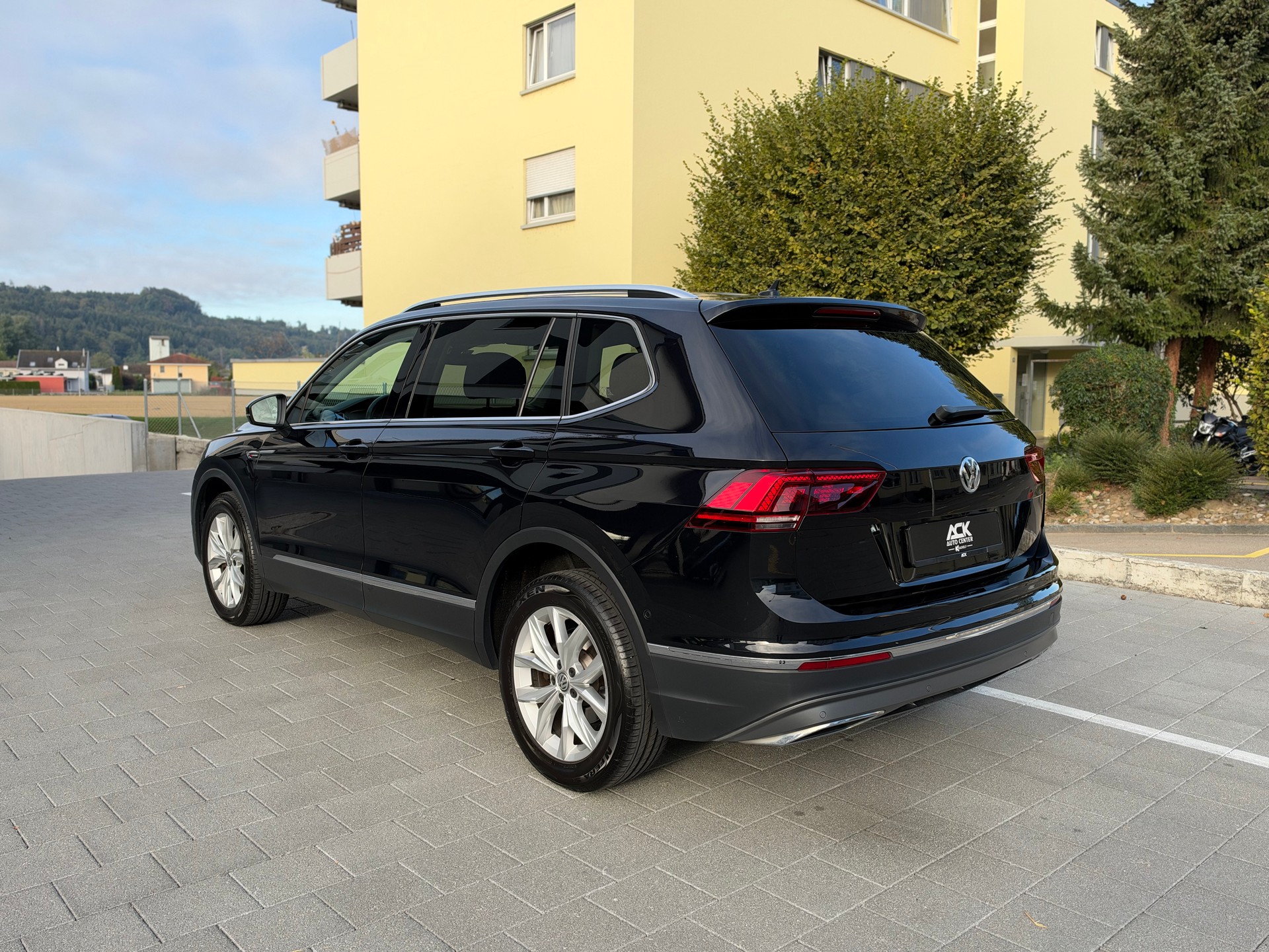 VW Tiguan Allspace 2.0 TDI SCR Highline 4Motion DSG-showroom-element-2