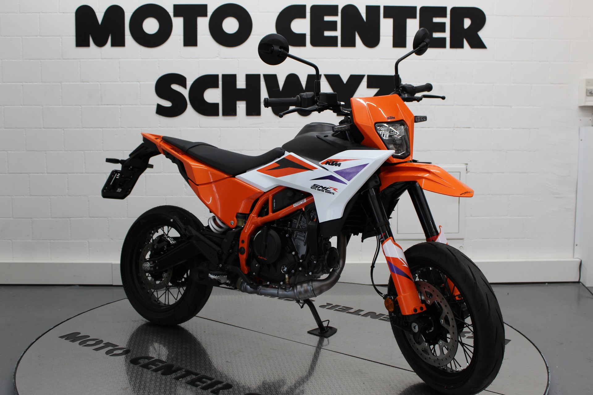 KTM 390 SMC R-image-1