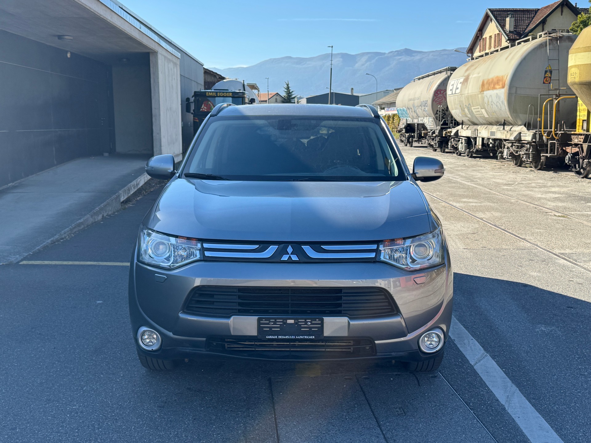 MITSUBISHI Outlander 2.2 DID Navigator Safety 4WD Automatic