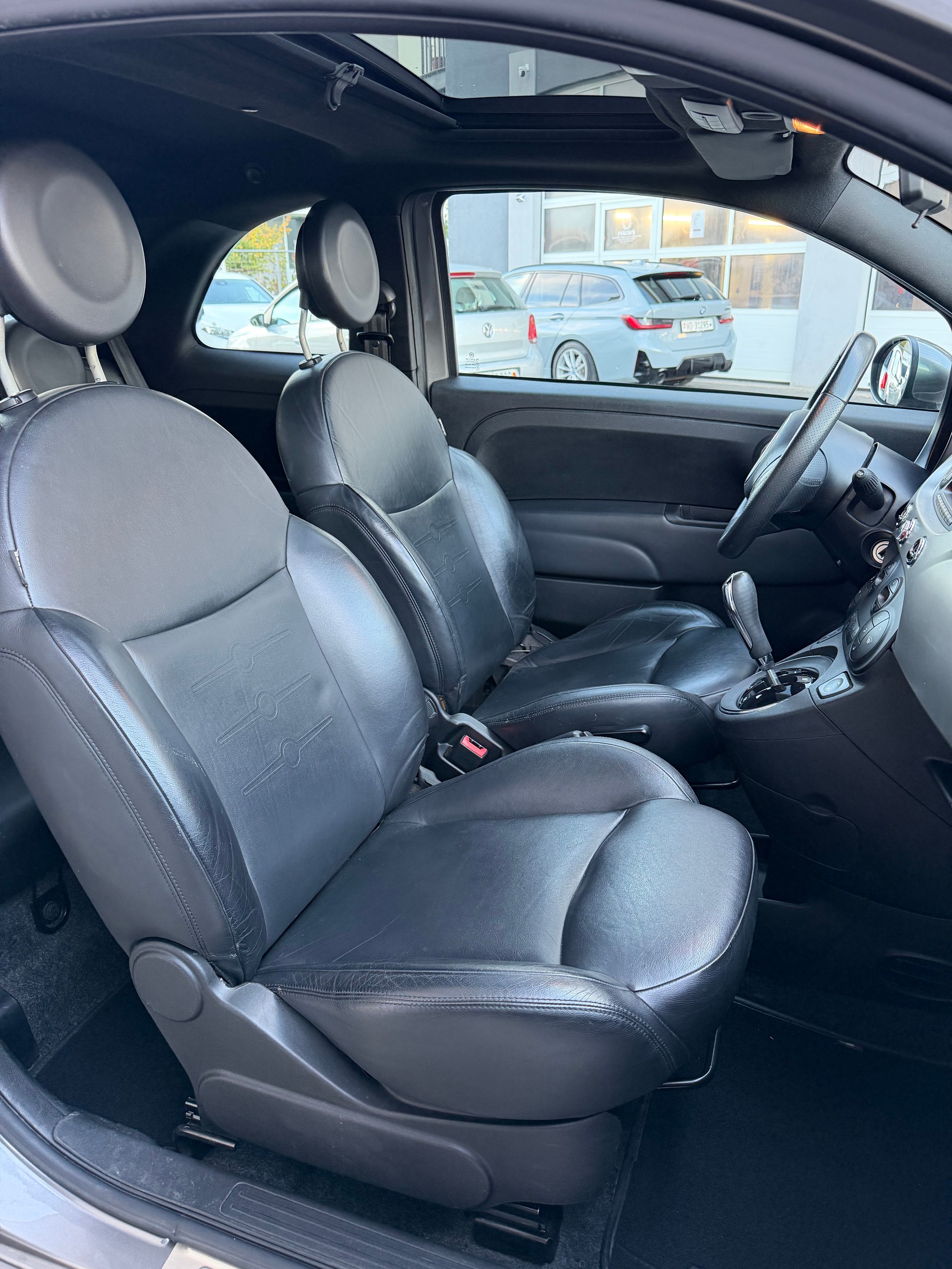FIAT 500 0.9 Twinair Turbo Lounge automatique / Intérieur cuir / climatisation automatique / toit ouvrant / roues hiver / expertisée-image-12