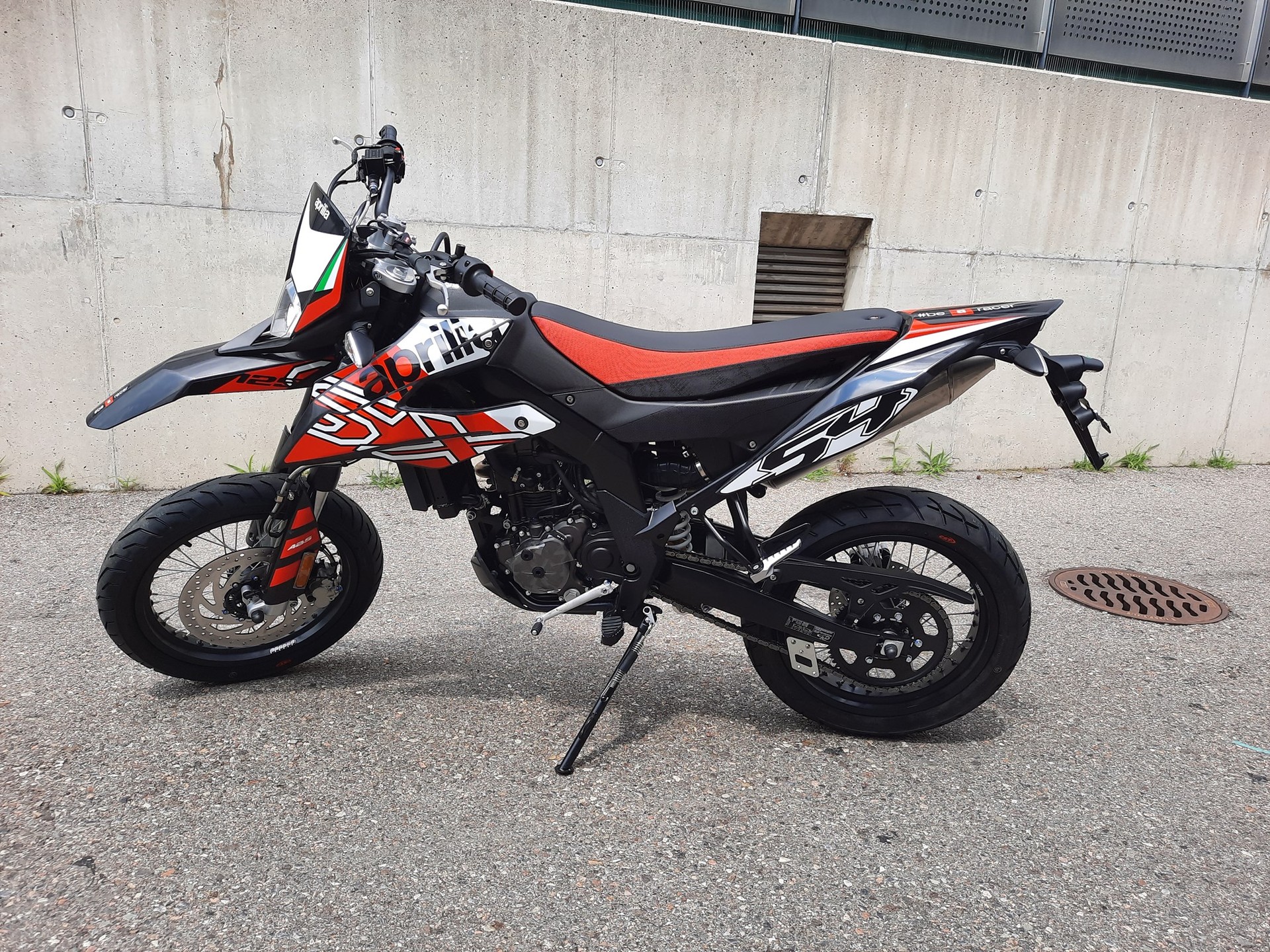 APRILIA SX 125-image-3