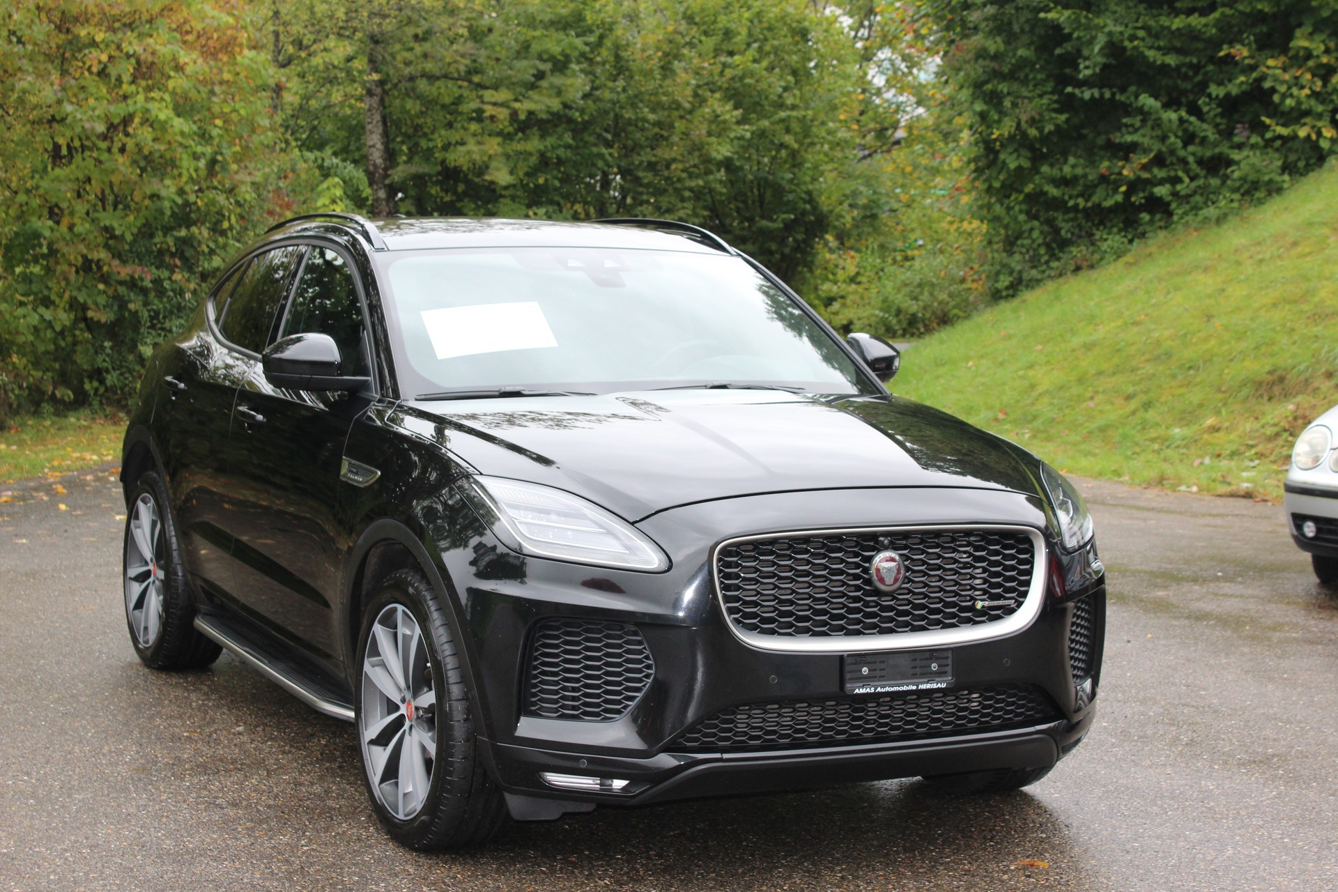JAGUAR E-Pace 2.0 P300 R-Dynamic HSE AWD Automatik-image-8