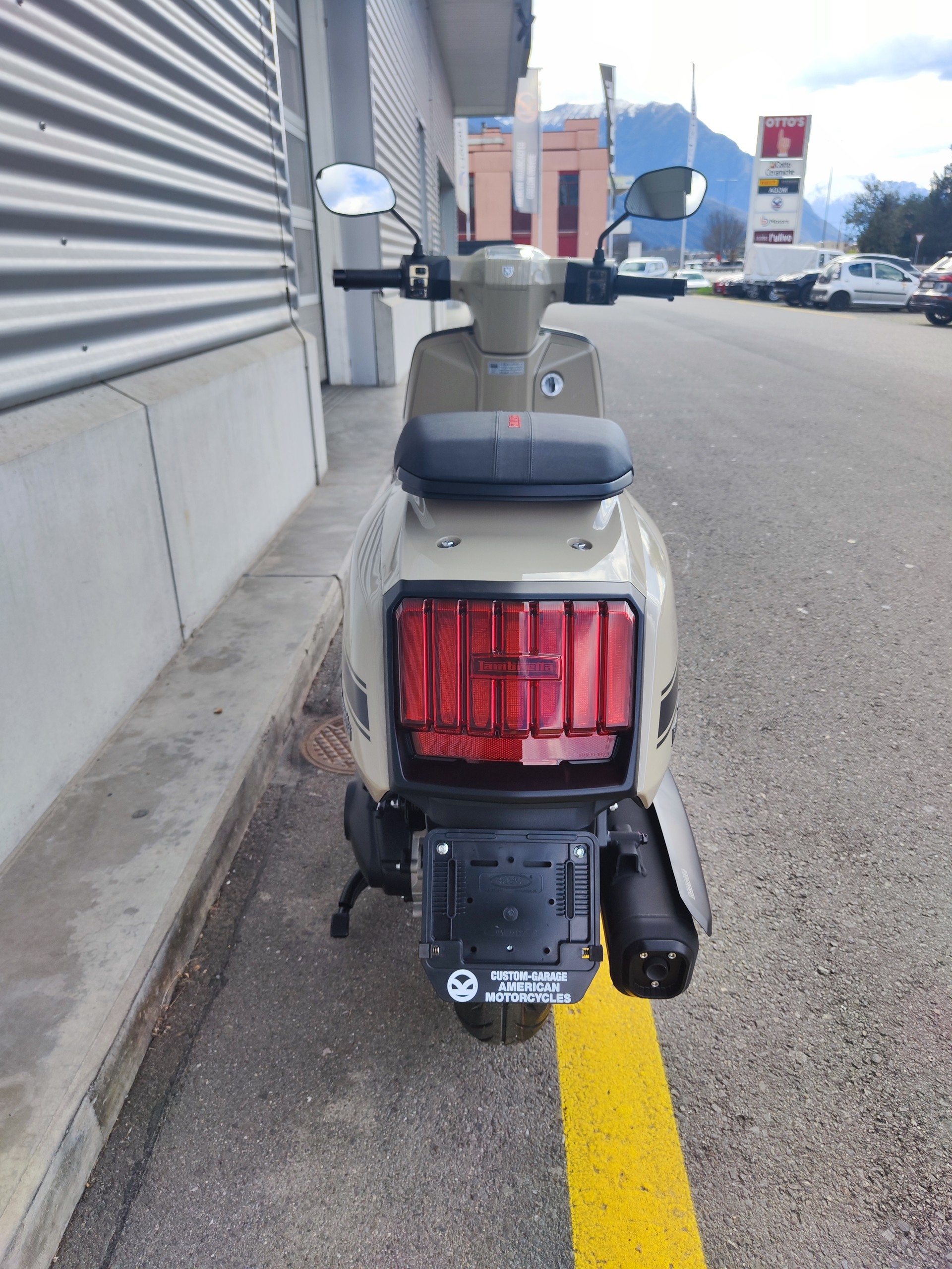 LAMBRETTA X 300-image-4