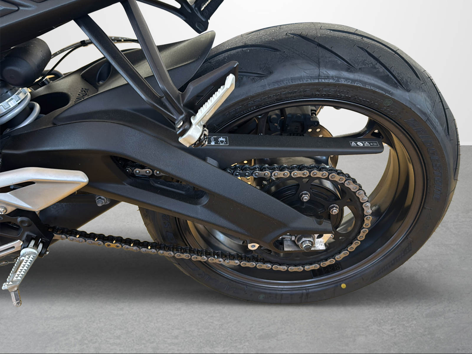 TRIUMPH Street Triple S 660-image-8
