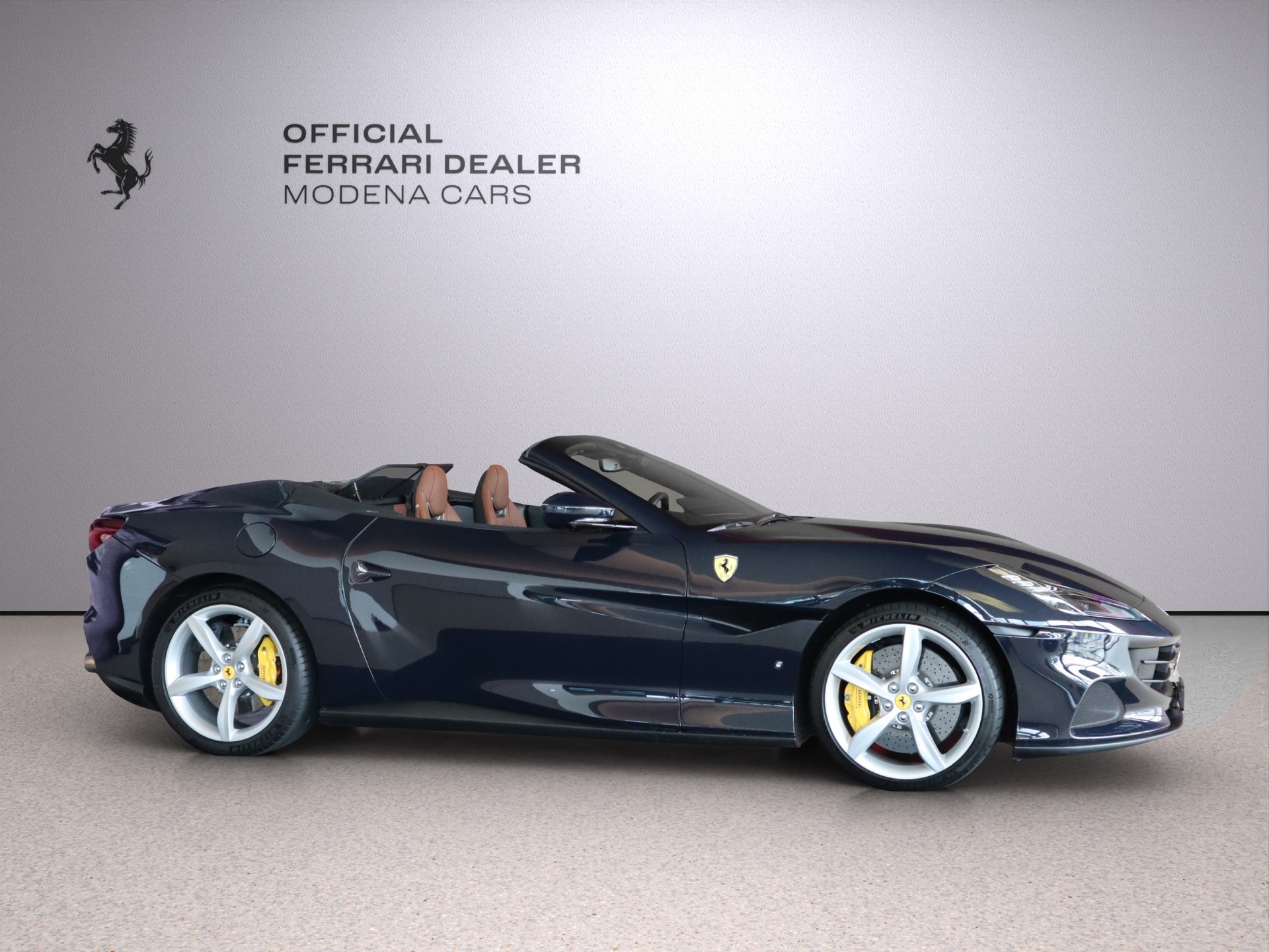 FERRARI Portofino M-image-15