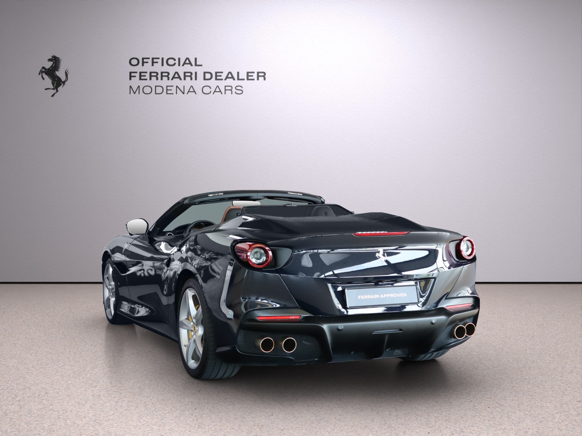 FERRARI Portofino M-image-10