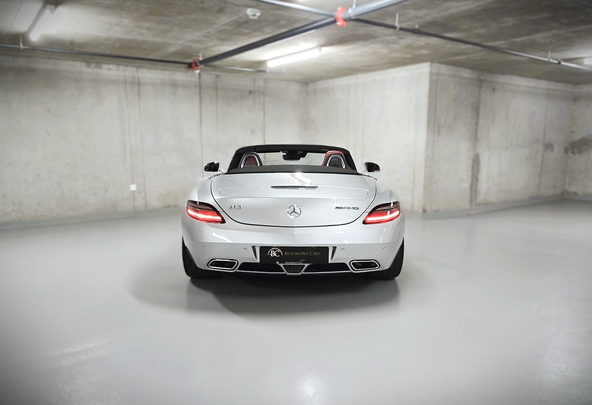 MERCEDES-BENZ SLS 63 AMG Speedshift-image-14
