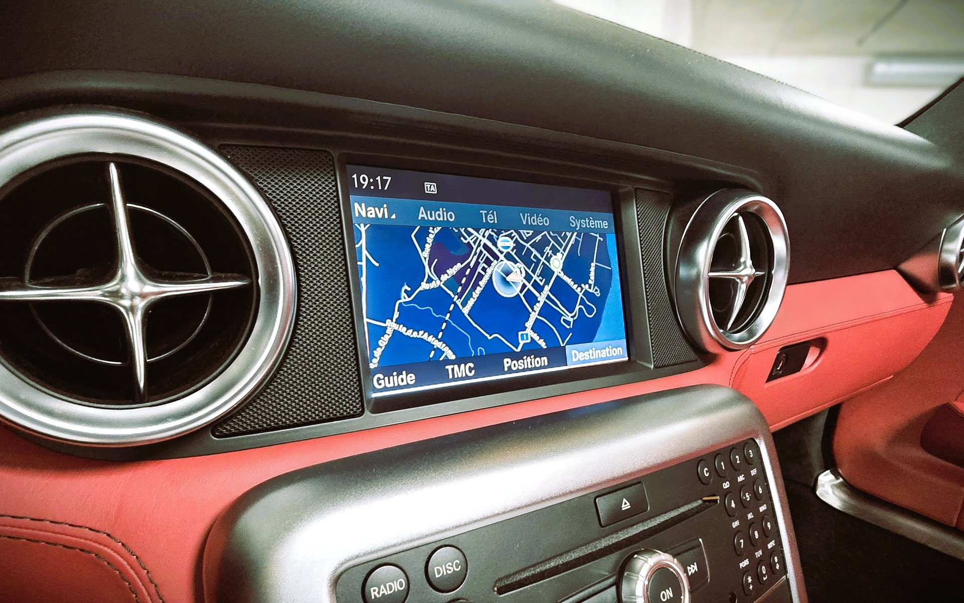 MERCEDES-BENZ SLS 63 AMG Speedshift-image-11