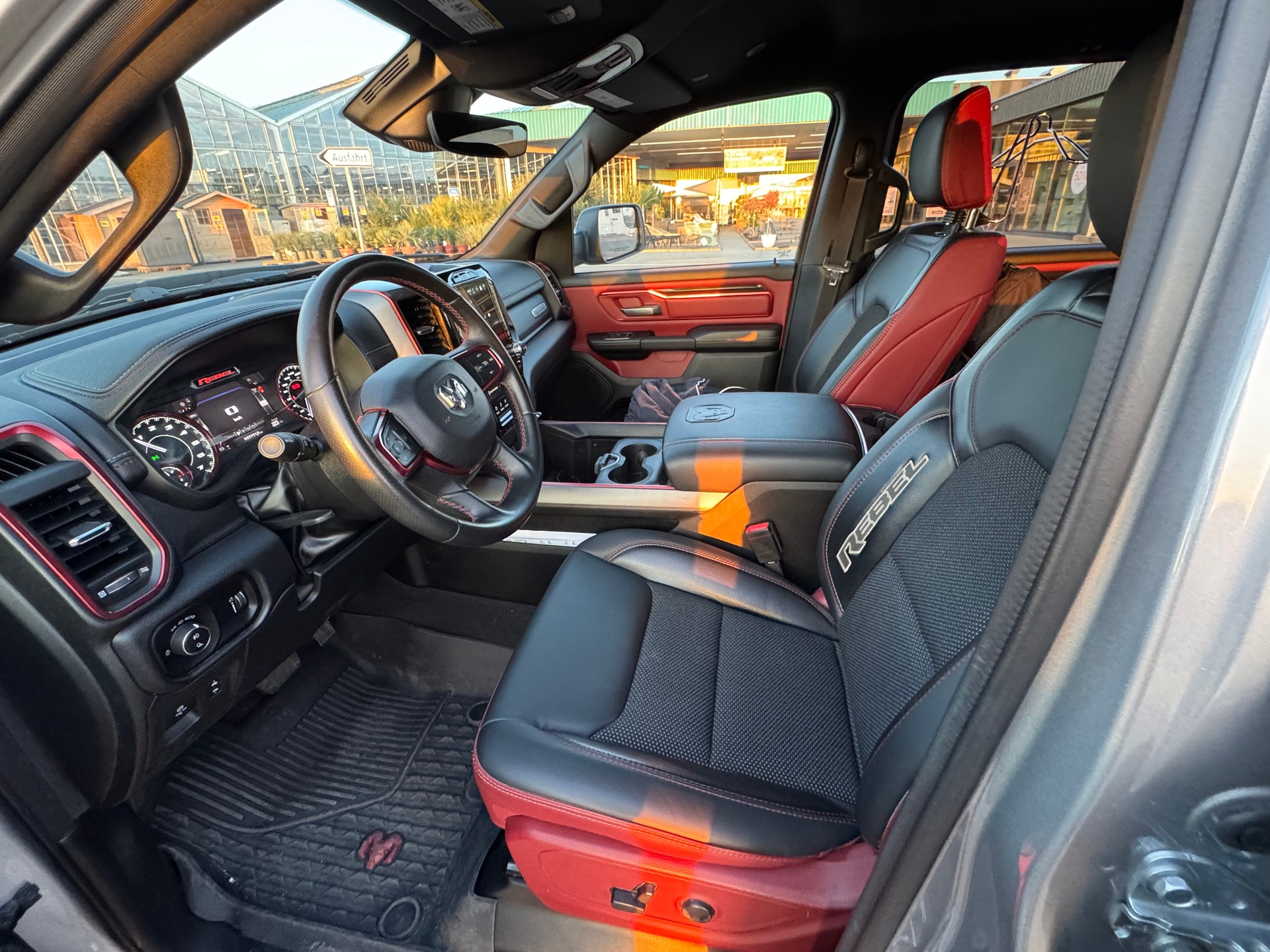 DODGE RAM Rebel 1500 DT, V8 HEMI, eTorque-image-3