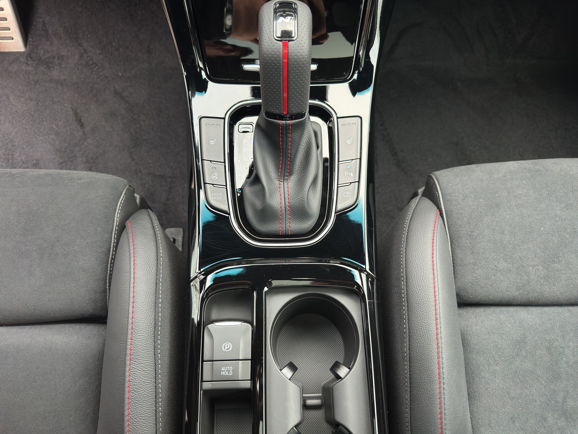 HYUNDAI i30 1.5 T-GDi N Line DCT-image-18