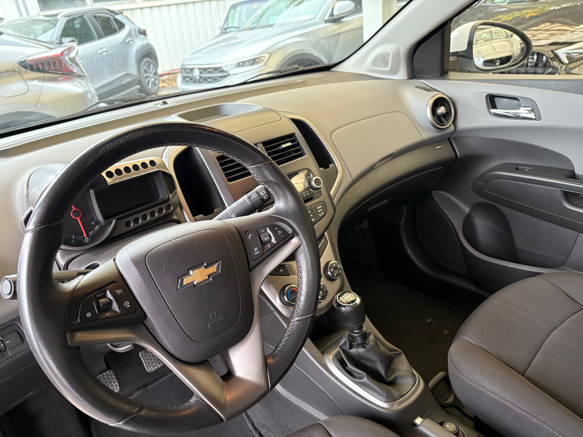 CHEVROLET Aveo 1.6 LTZ-image-8