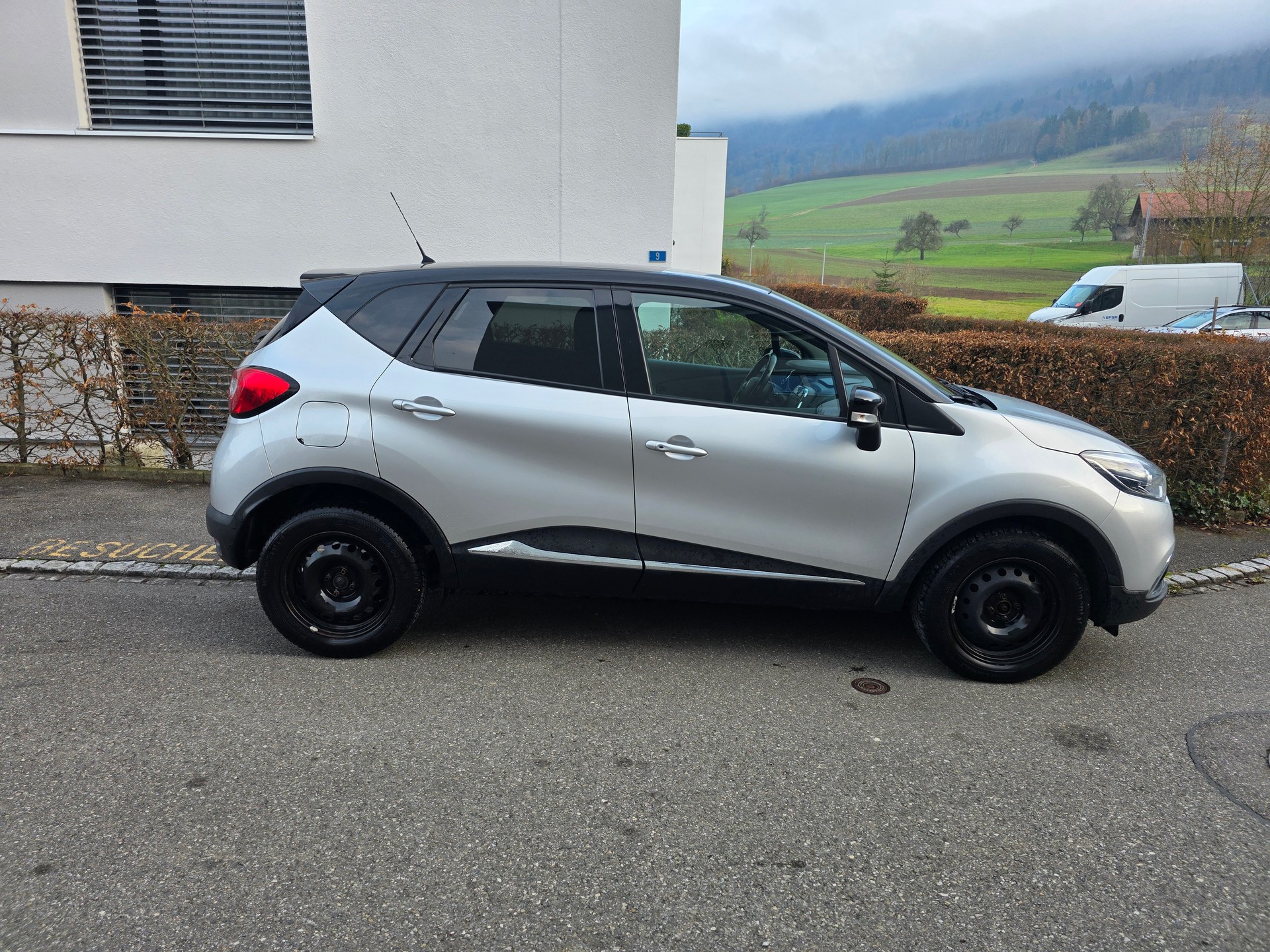 RENAULT Captur 1.5 dCi Intens-image-3
