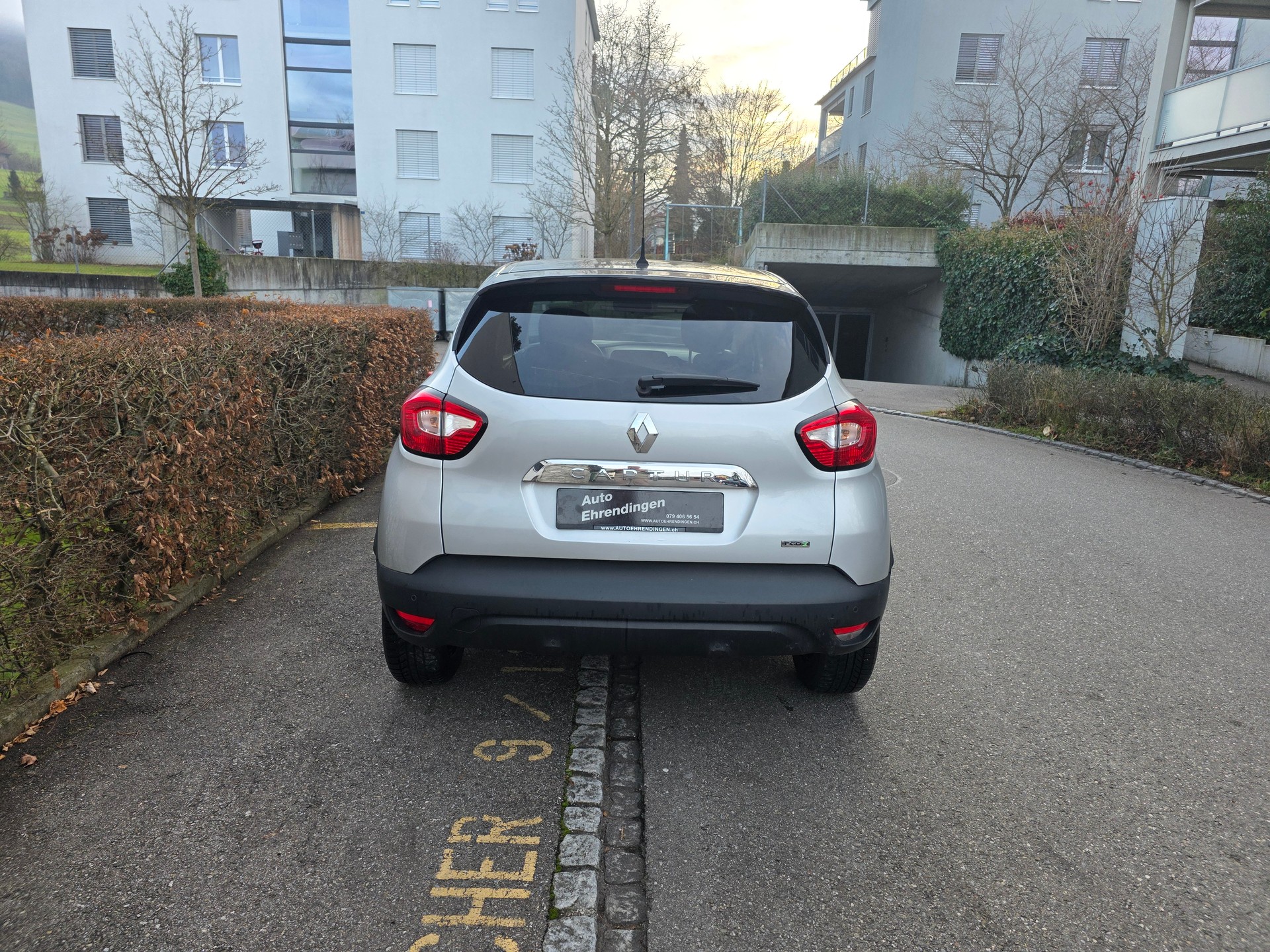 RENAULT Captur 1.5 dCi Intens-image-5