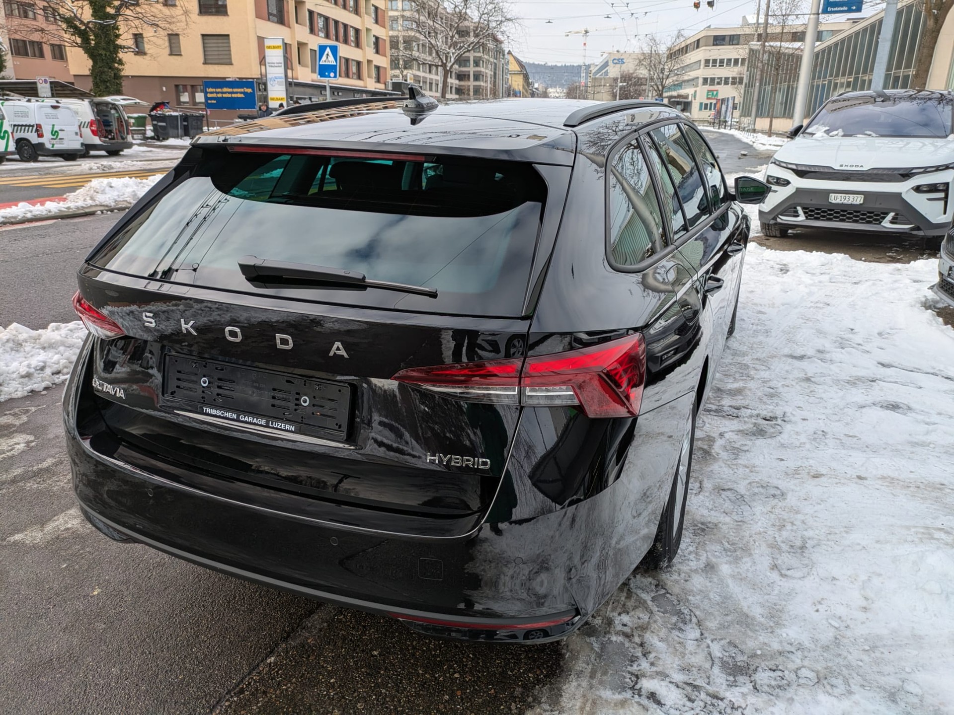 SKODA Octavia Combi 1.5 TSI mHEV DSG Selection-image-7