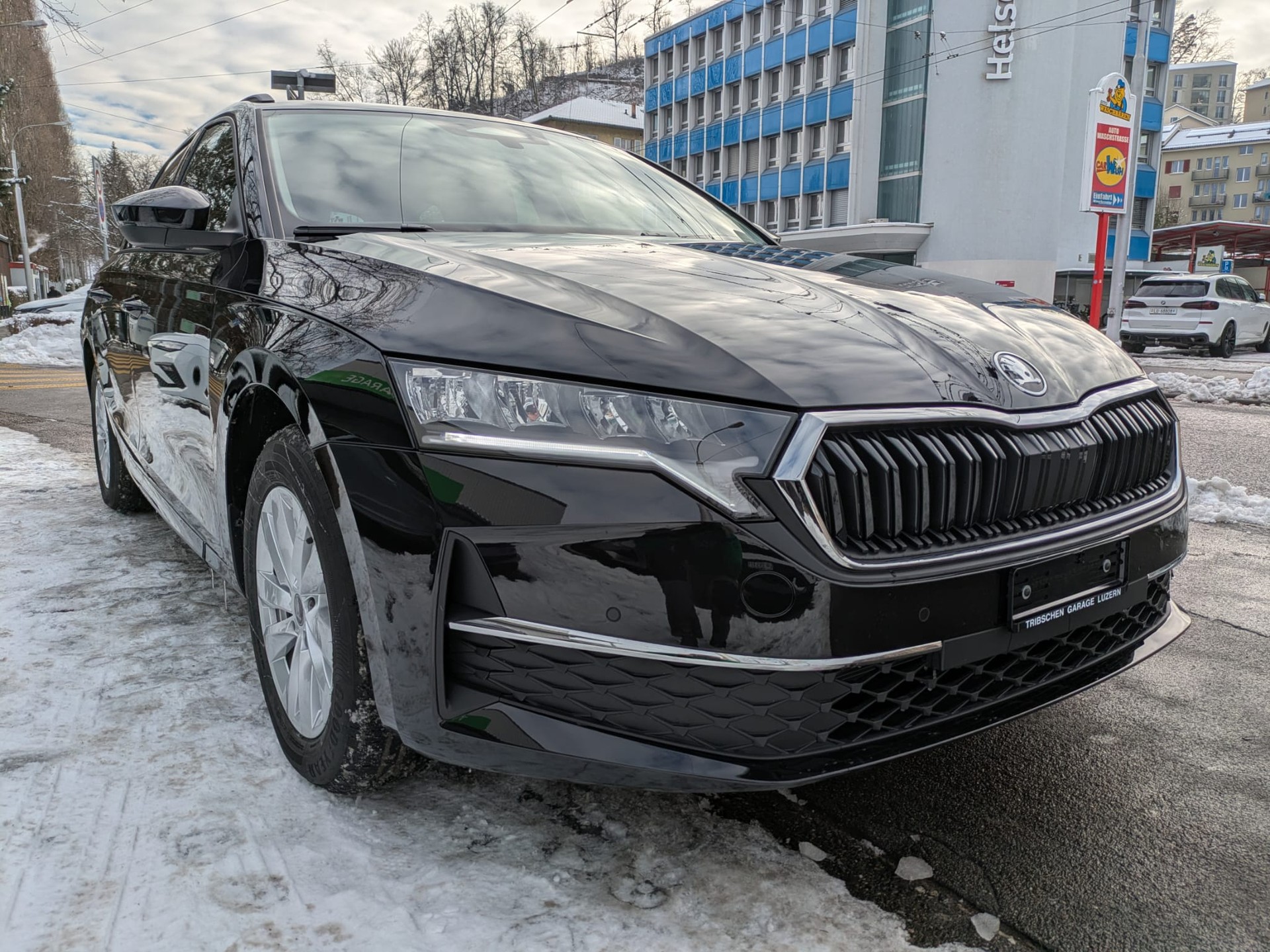 SKODA Octavia Combi 1.5 TSI mHEV DSG Selection-showroom-element-1