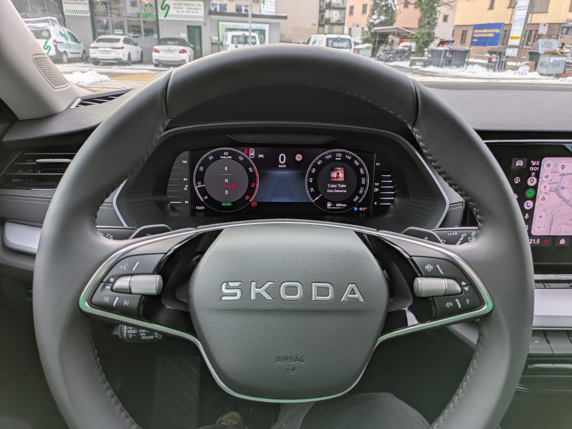 SKODA Octavia Combi 1.5 TSI mHEV DSG Selection-image-18