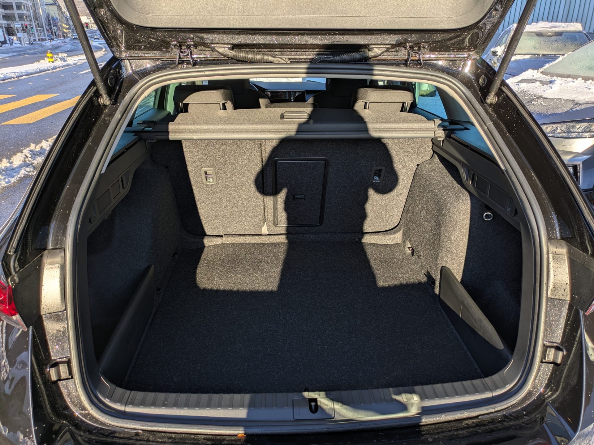 SKODA Octavia Combi 1.5 TSI mHEV DSG Selection-image-9
