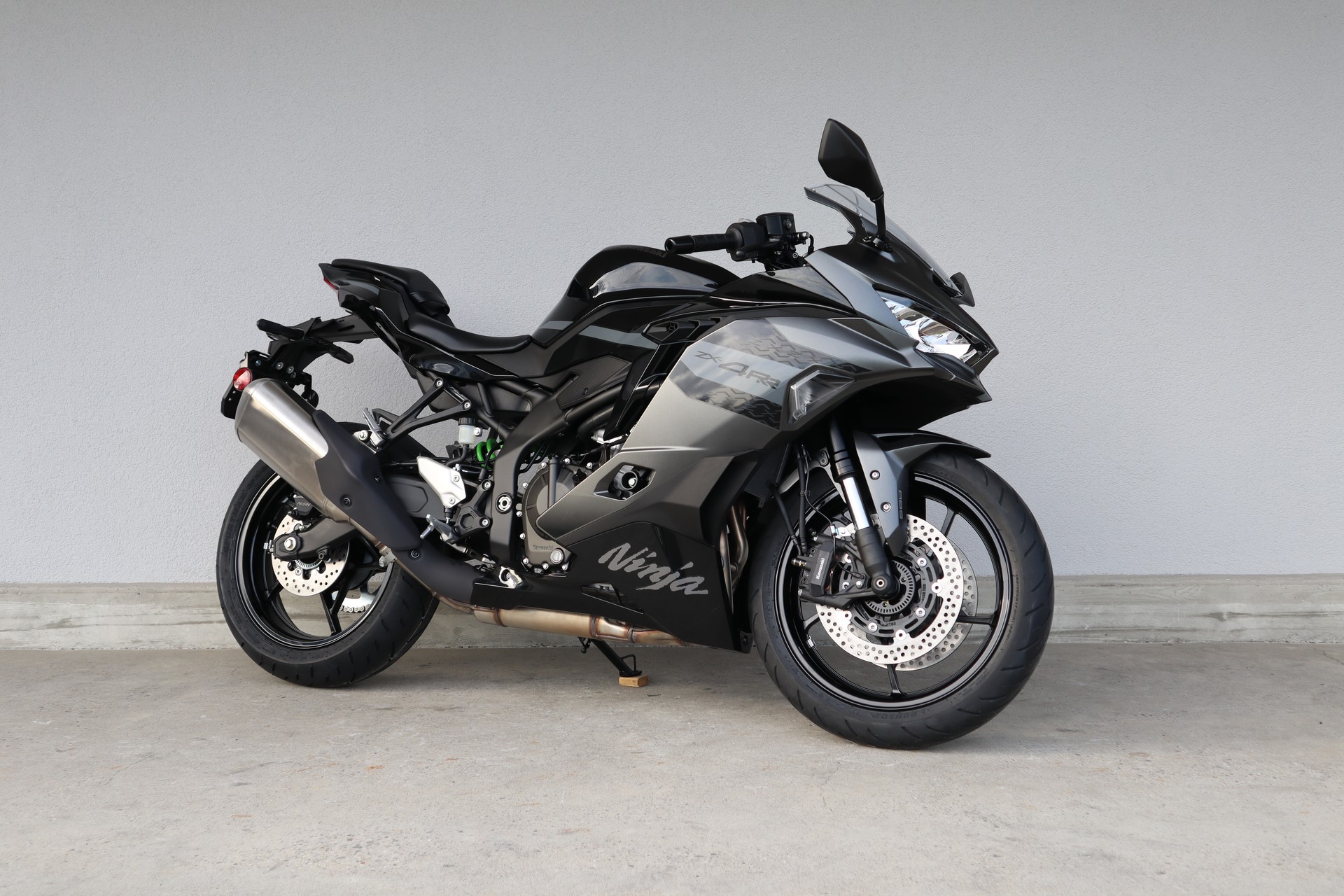 KAWASAKI Ninja ZX-4RR (35 kW)-image-1