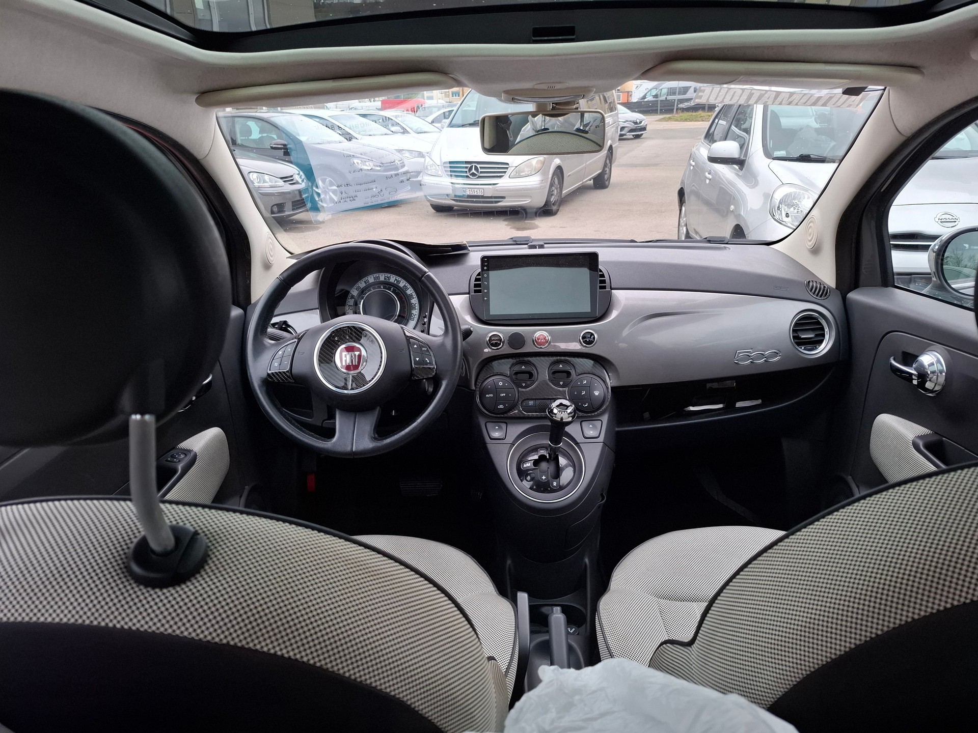 FIAT 500 1.4 16V Lounge Dualogic-image-10