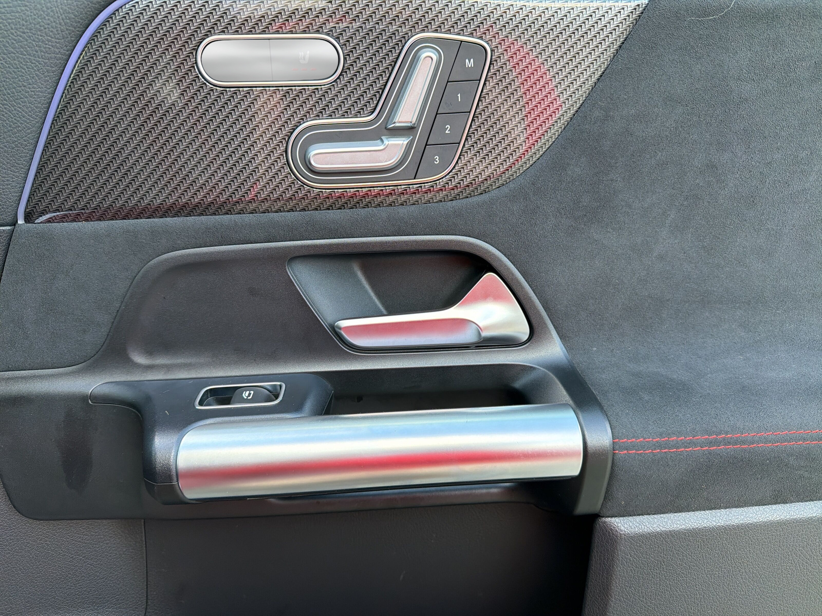 MERCEDES-BENZ B 250 4Matic 8G-DCT-image-16