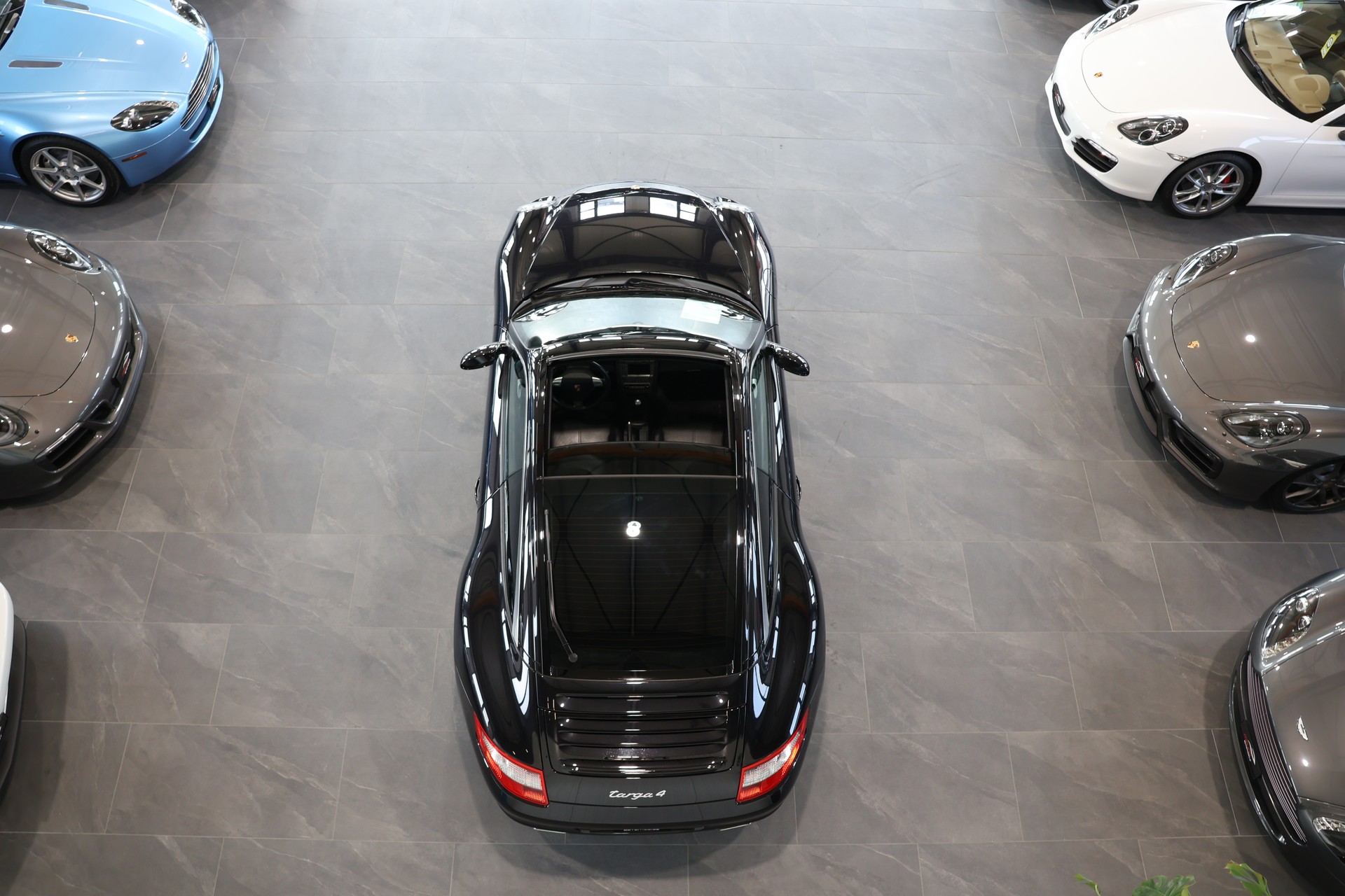 PORSCHE 911 Targa 4-image-7