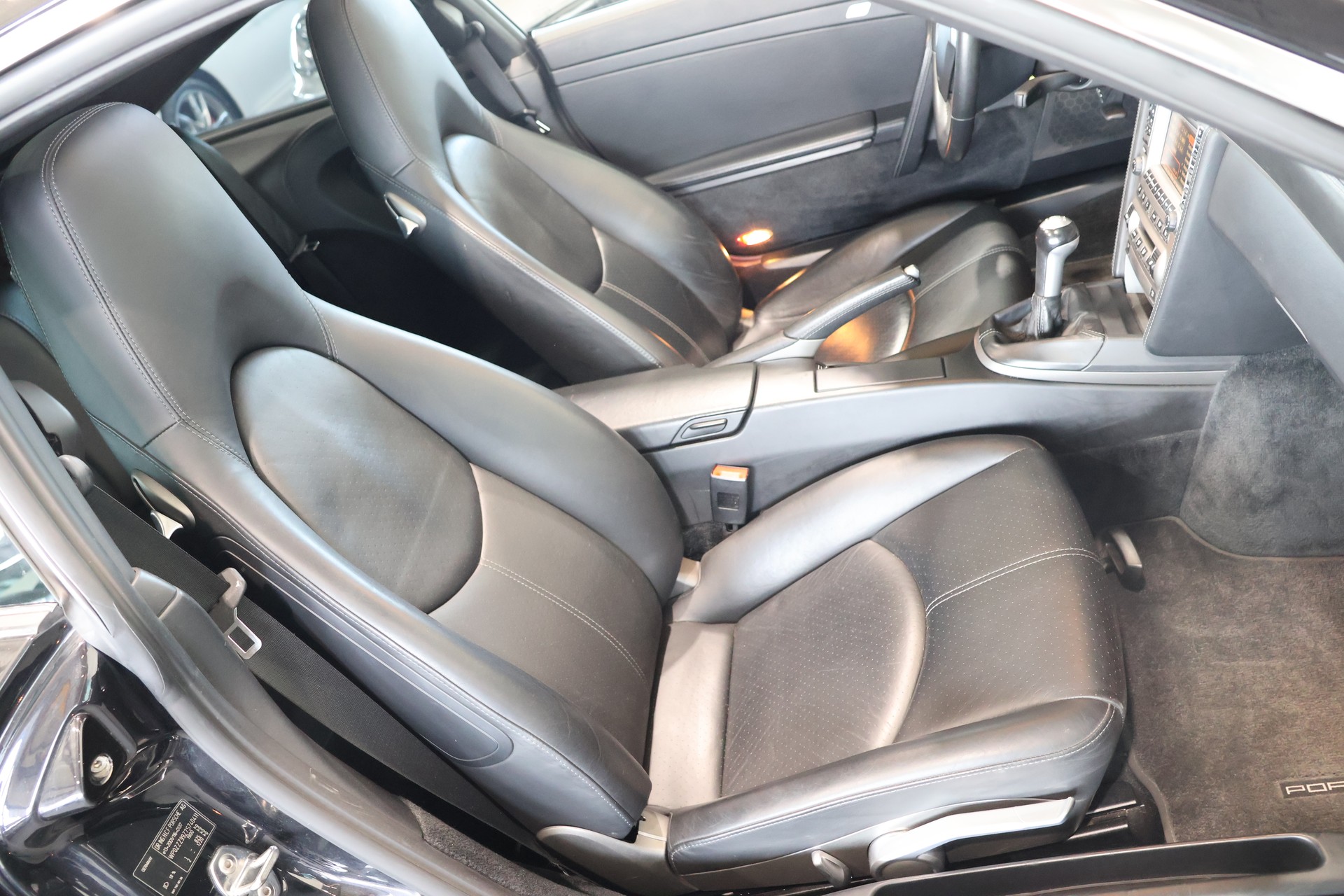 PORSCHE 911 Targa 4-image-13