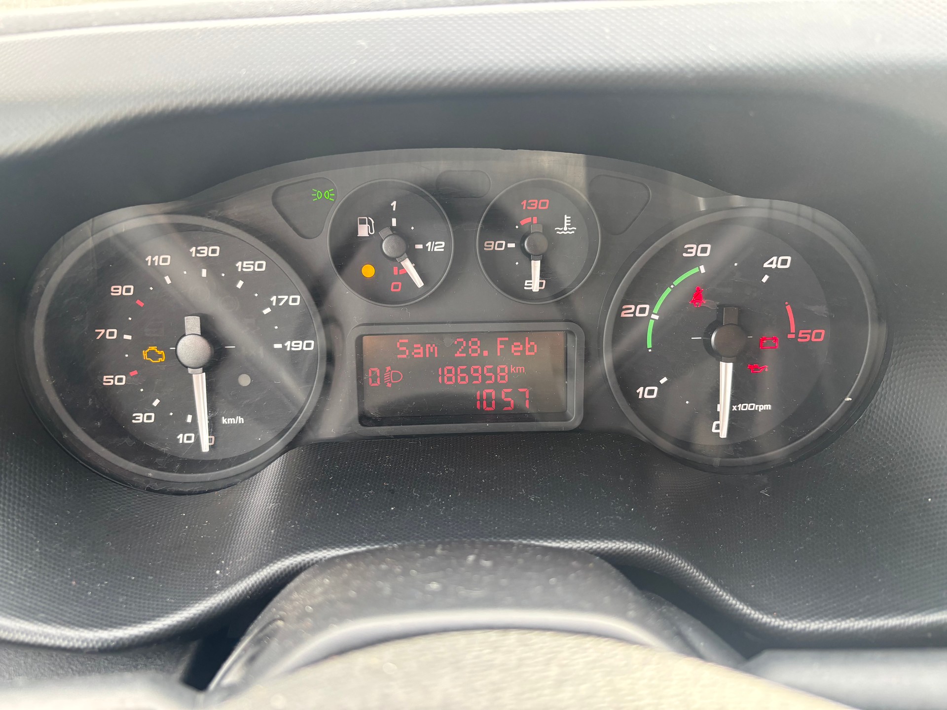 IVECO 35 S 15-image-4