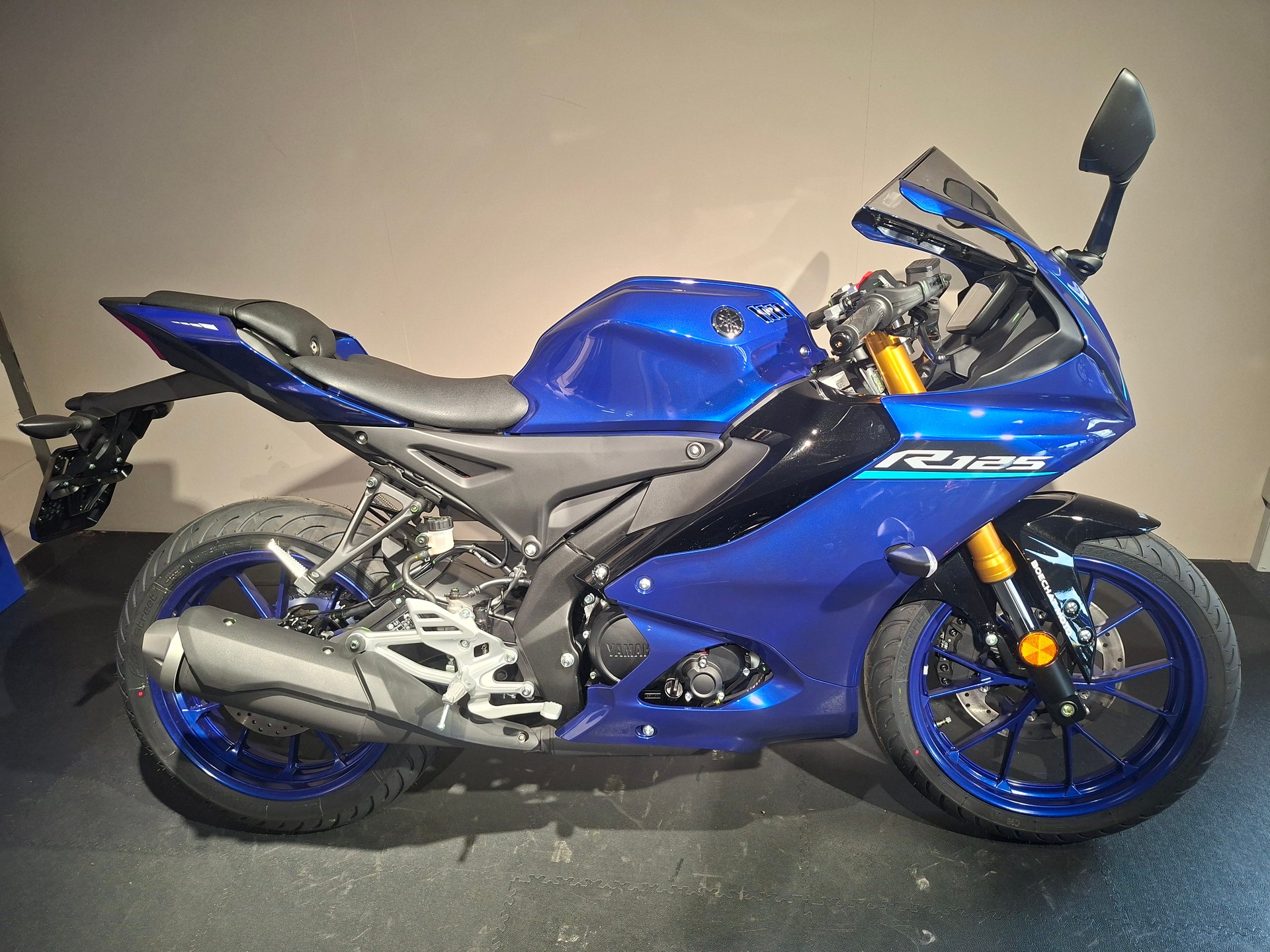YAMAHA YZF-R 125 ABS-image-0
