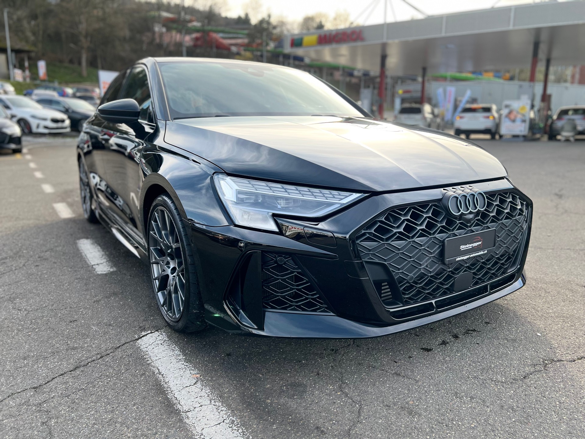 AUDI RS3 Sportback 2.5 TSI quattro S-tronic-showroom-element-1