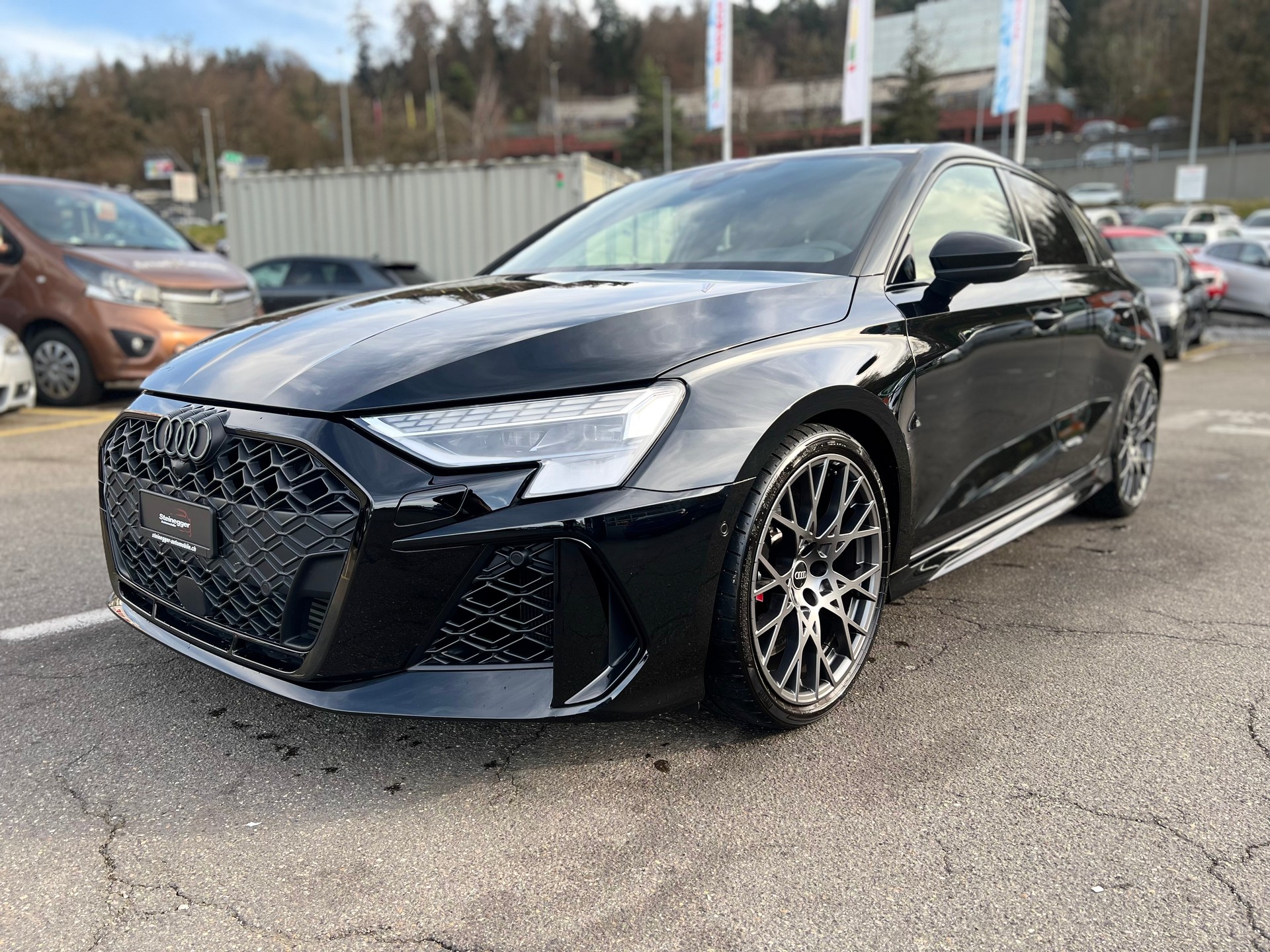 AUDI RS3 Sportback 2.5 TSI quattro S-tronic-image-5