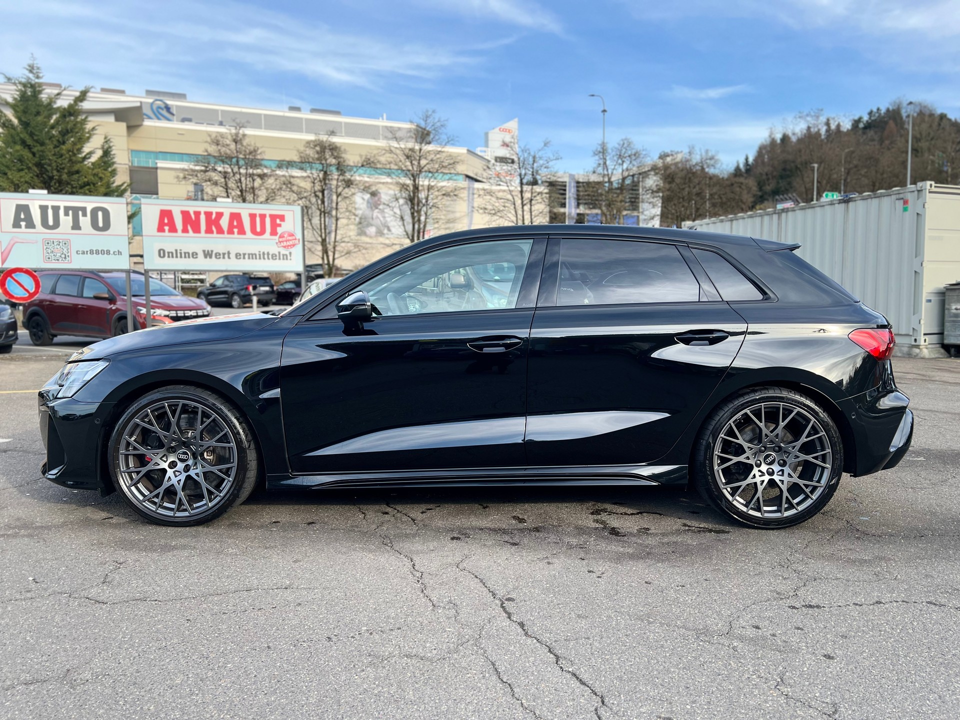 AUDI RS3 Sportback 2.5 TSI quattro S-tronic-image-6