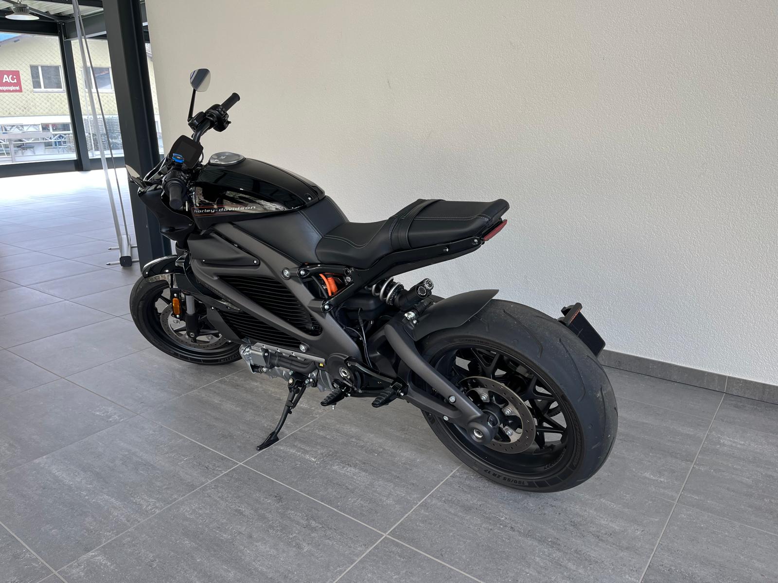 HARLEY-DAVIDSON Live Wire-image-4