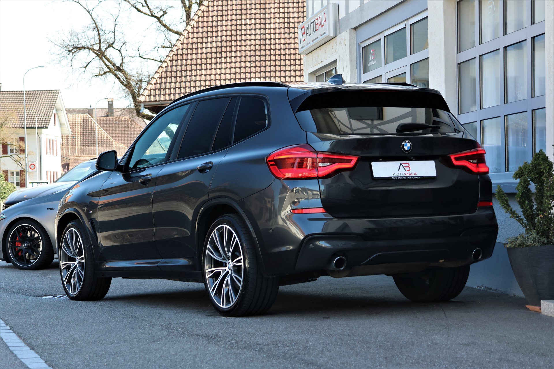 BMW X3 xDrive 30d M Sport Steptronic (CH)-showroom-element-2
