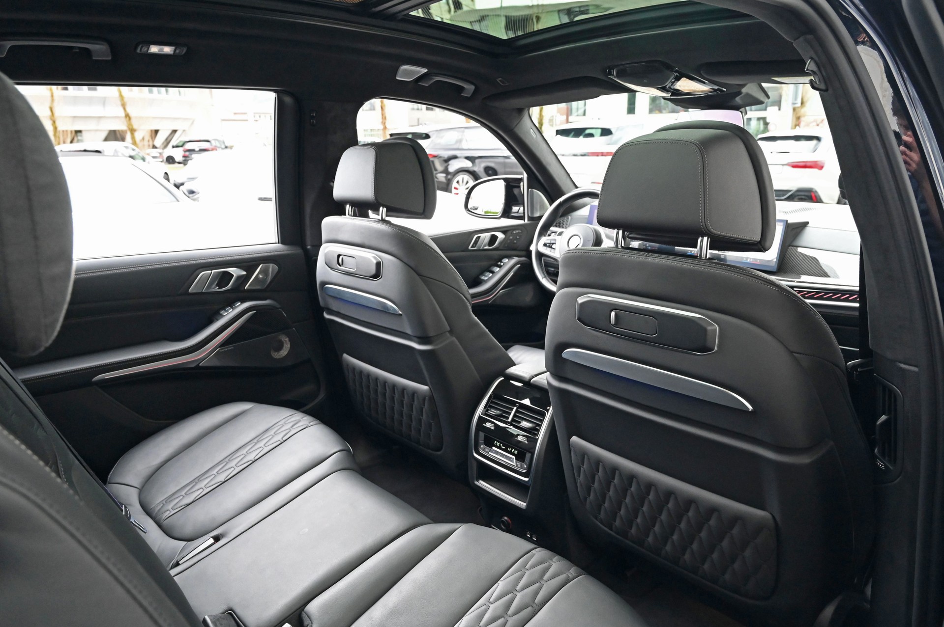 BMW X7 xDrive 48V M60i Steptronic M Sport Pro-image-26